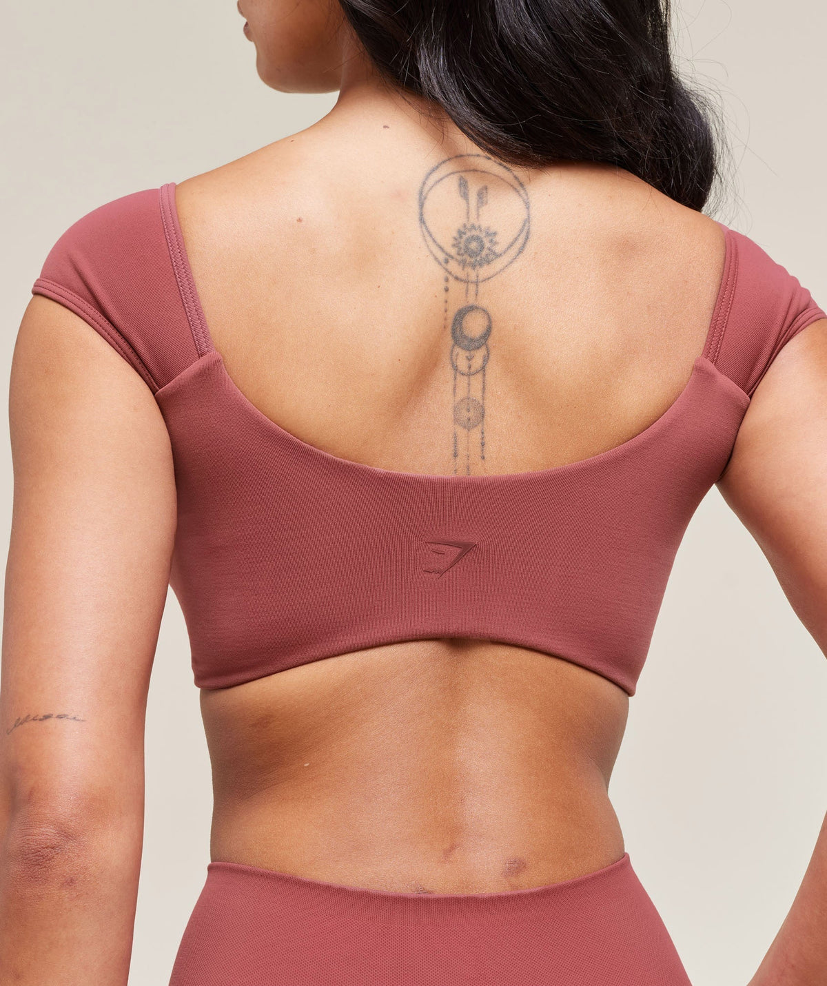 gymshark-soft-sculpt-cap-sleeve-bralette-washed-berry-pink-ss25