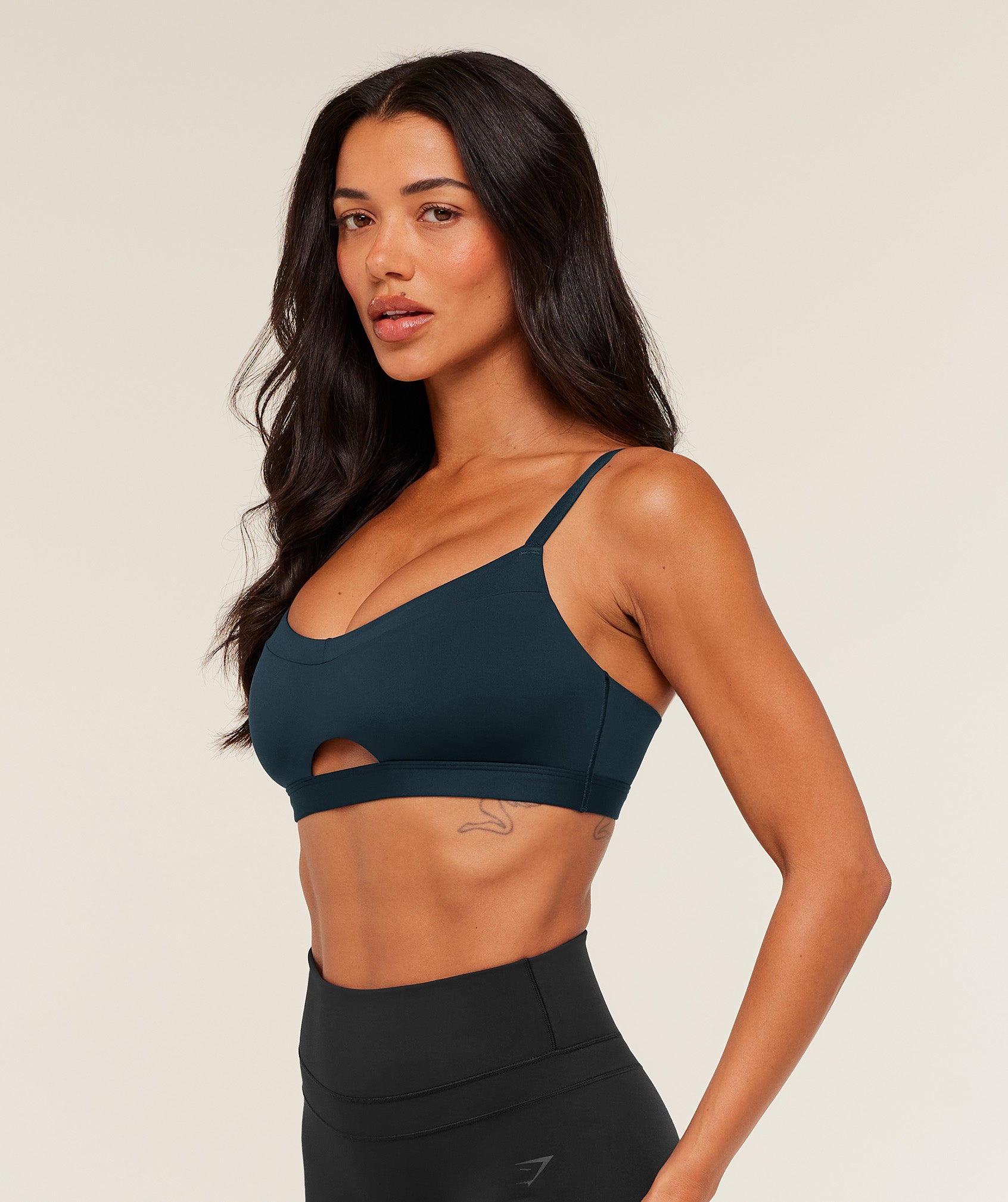 gymshark-balcony-peekaboo-sports-bra-sports-bras