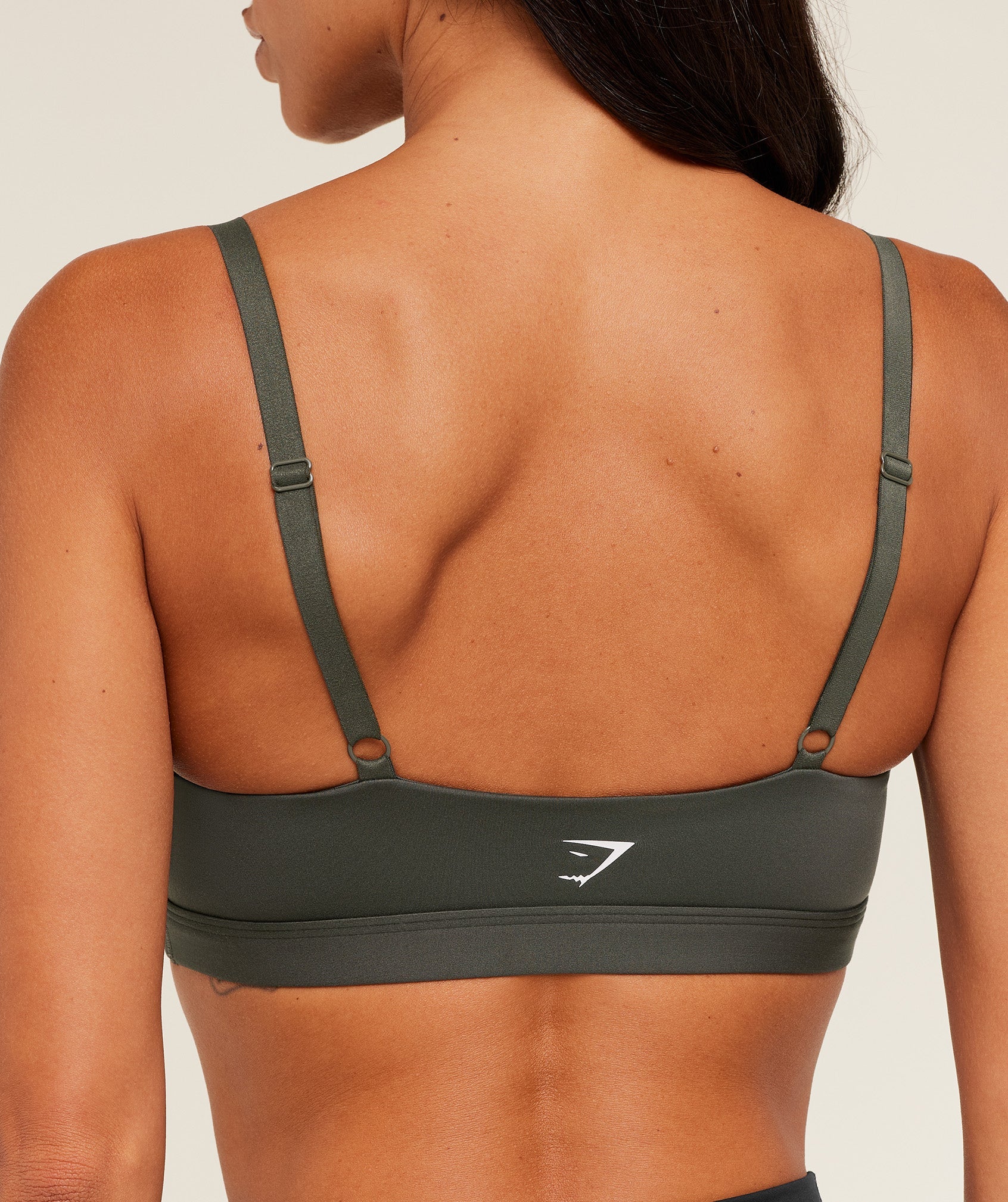 gymshark-balcony-peekaboo-sports-bra-sports-bras-green-ss26