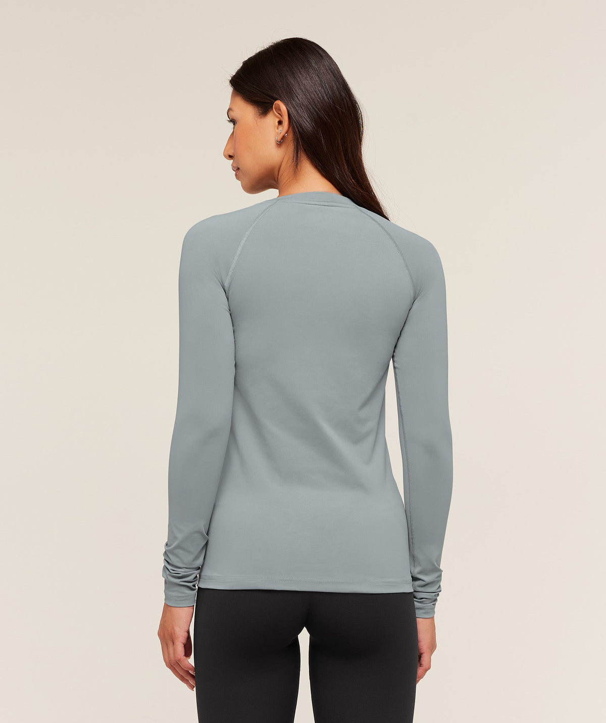 gymshark-training-baselayer-long-sleeve-top-ls-tops-grey-aw25