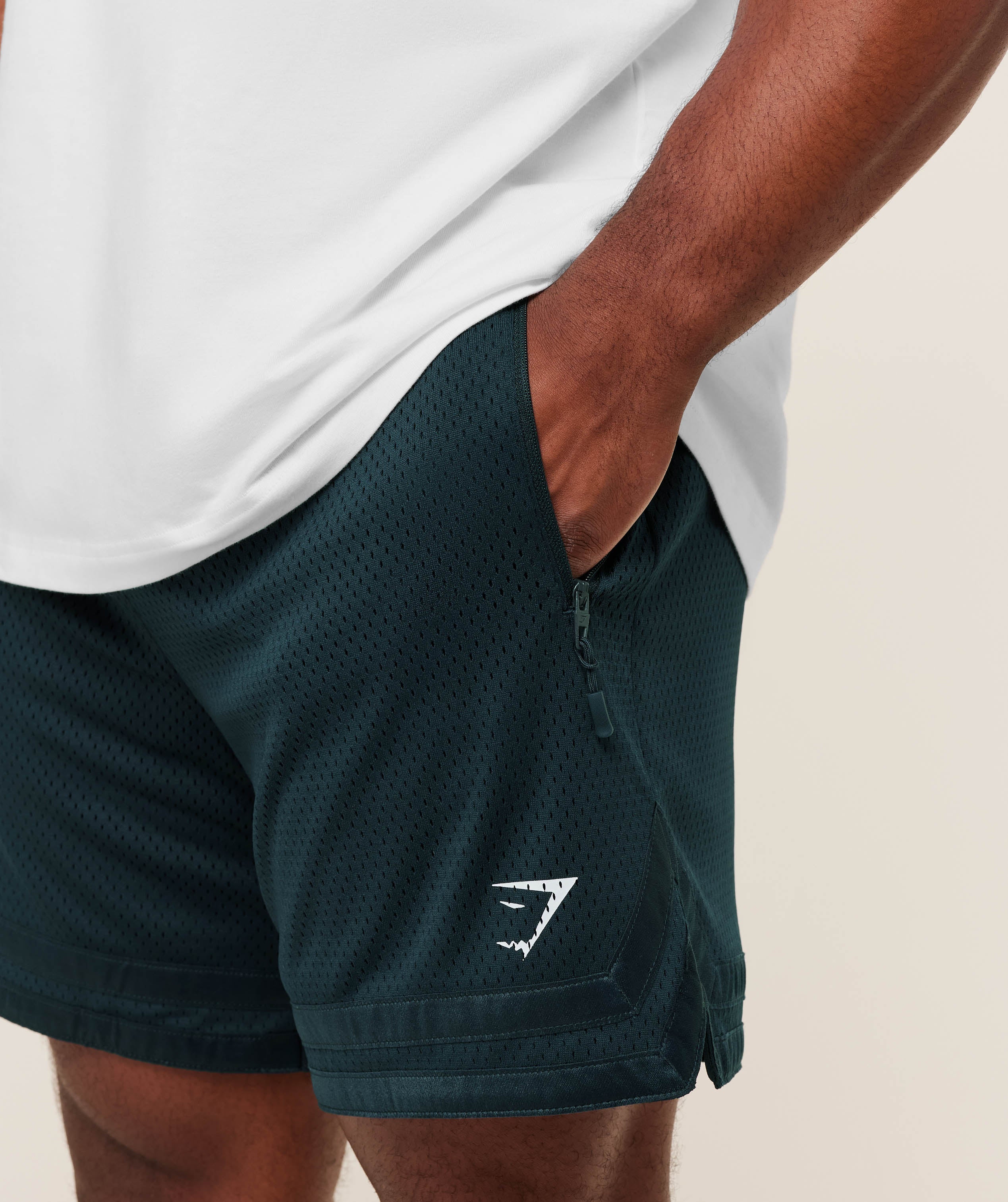 gymshark-varsity-mesh-shorts-shorts-blue-aw25-1