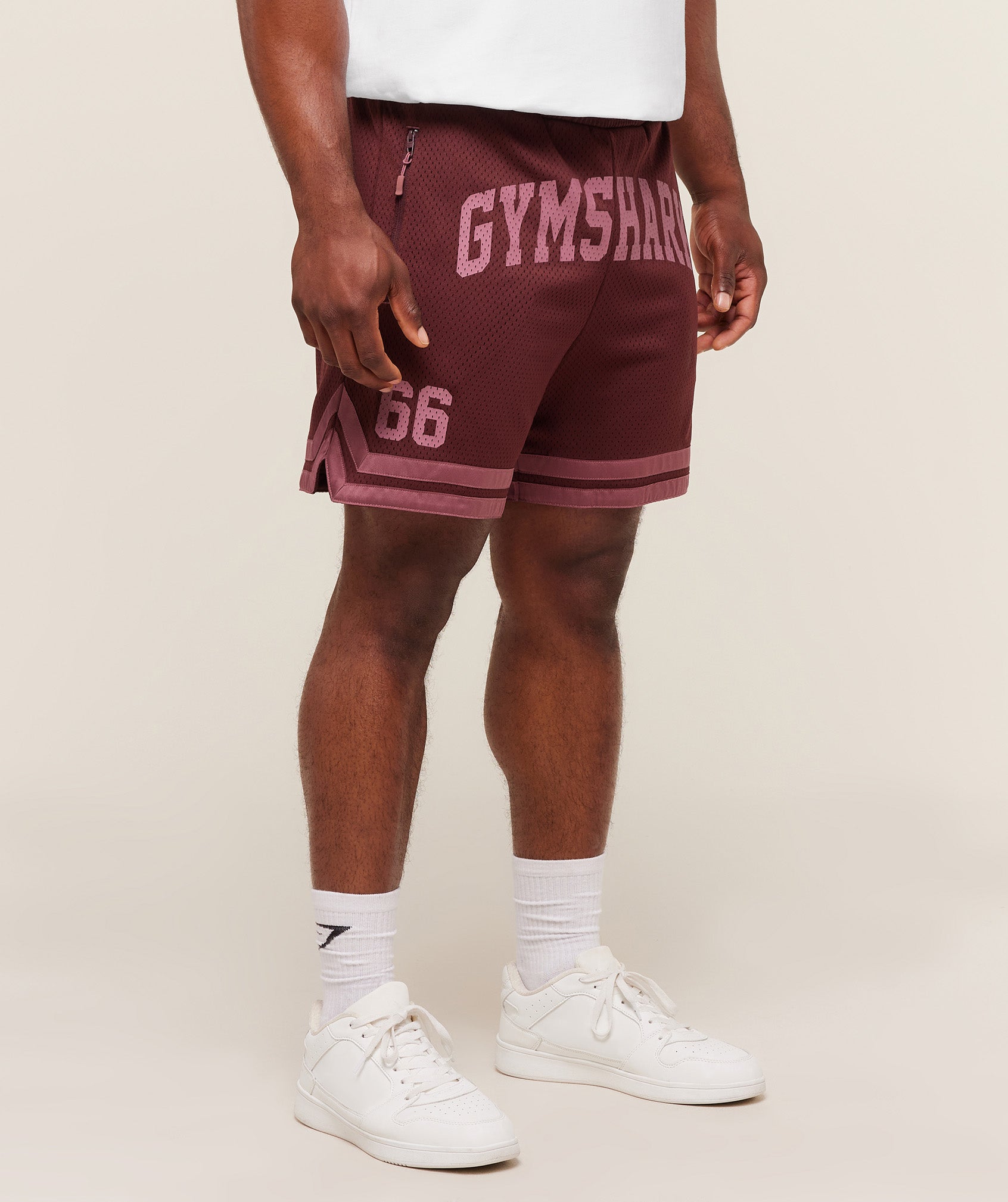 gymshark-varsity-mesh-shorts-shorts-red-aw25