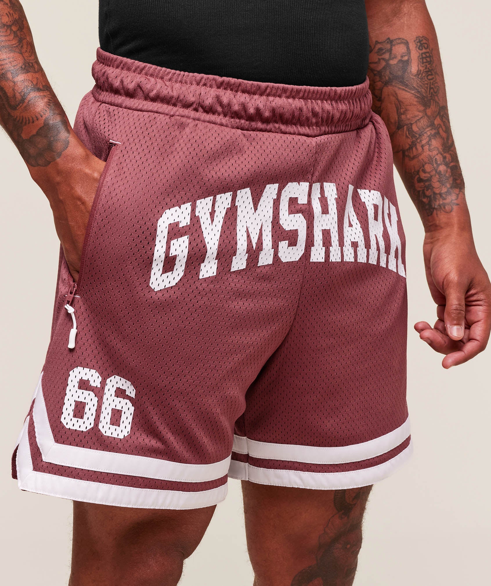 gymshark-varsity-mesh-shorts-shorts-pink-ss25-1