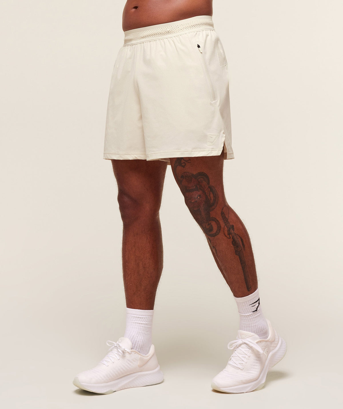gymshark-fit-elite-5-shorts-shorts-white-ss25