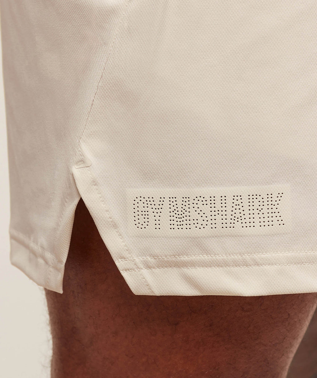 gymshark-fit-elite-5-shorts-shorts-white-ss25