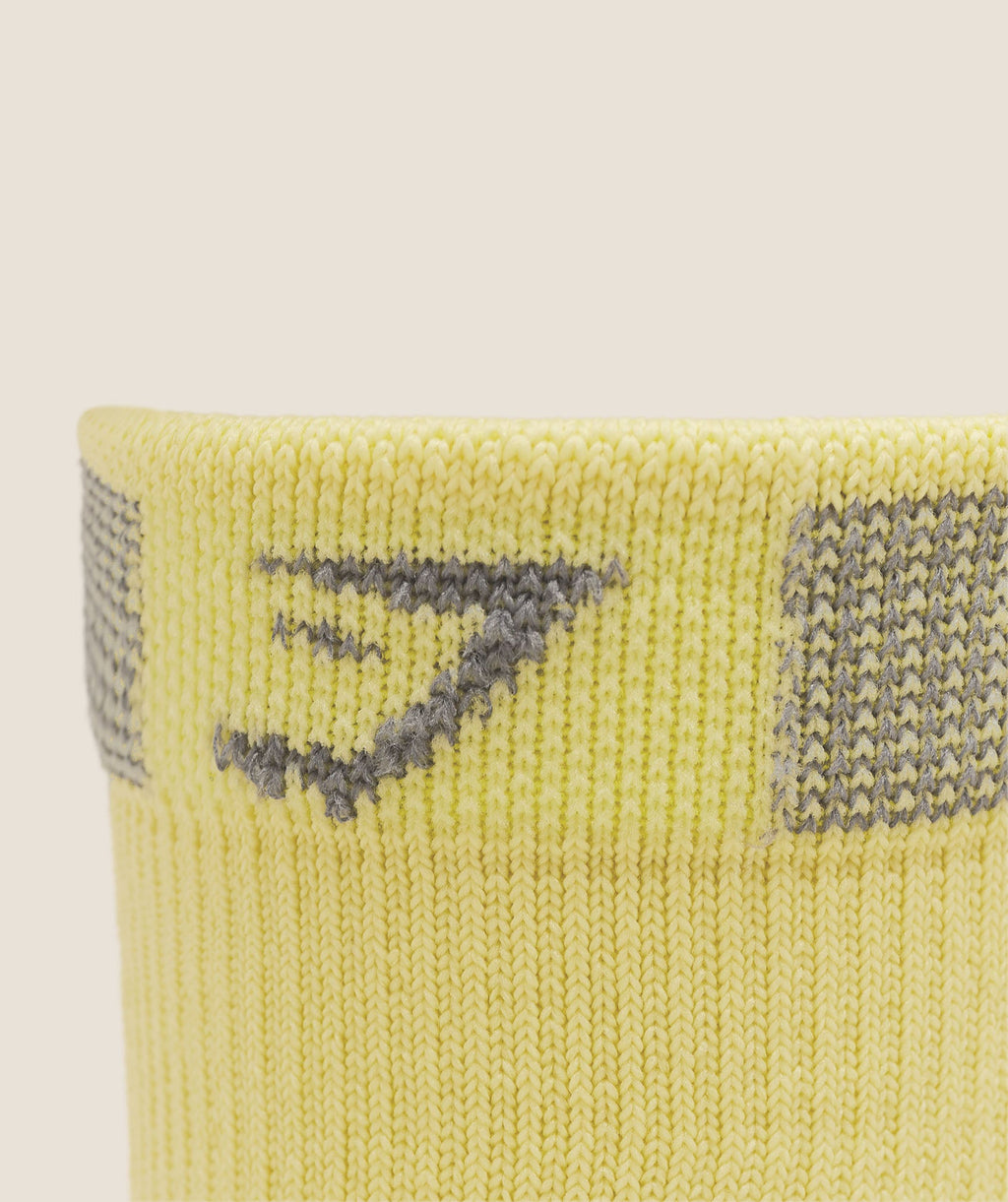 gymshark-running-elite-crew-sock-single-socks-i1c4o-ybtx