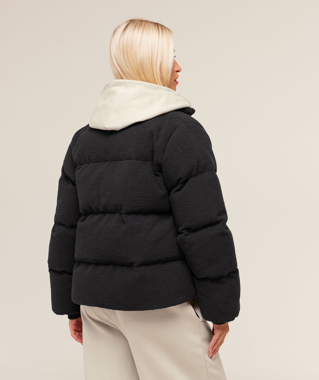 gymshark-sherpa-puffer-jacket-jackets-outerwear-black-aw25