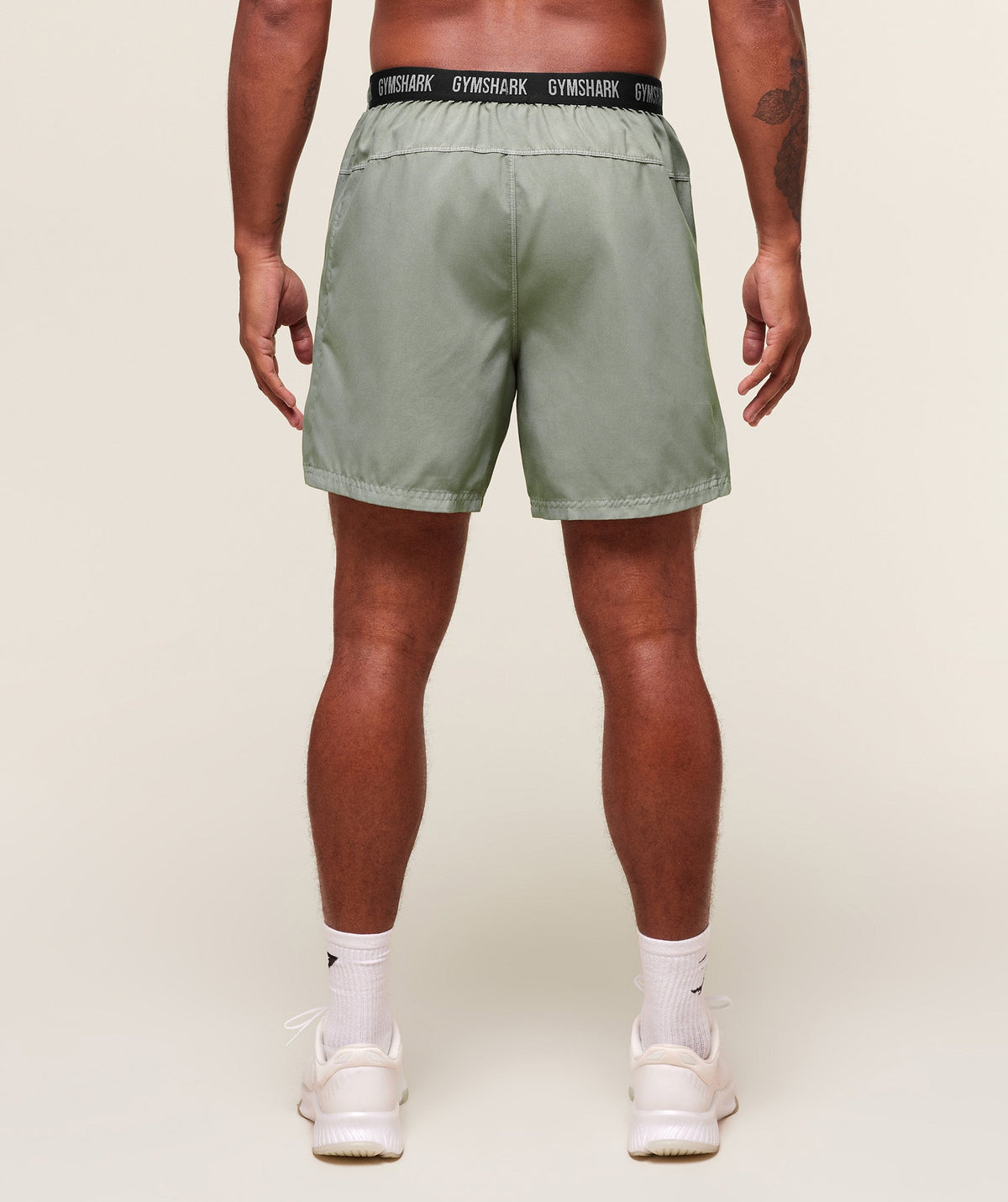 gymshark-fit-light-7-shorts-shorts-green-ss25