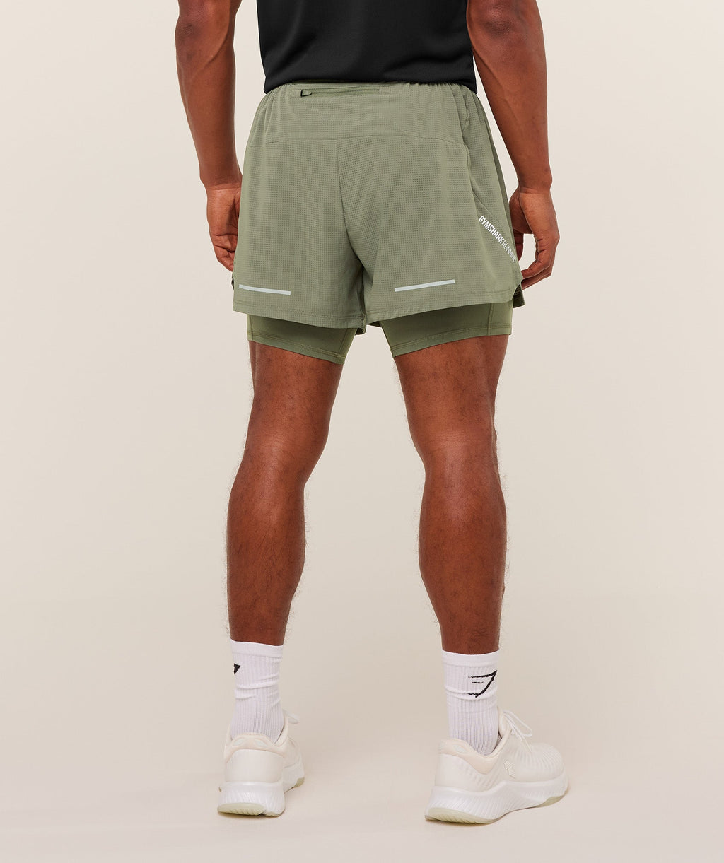 gymshark-running-4-2in1-shorts-shorts-green-aw25