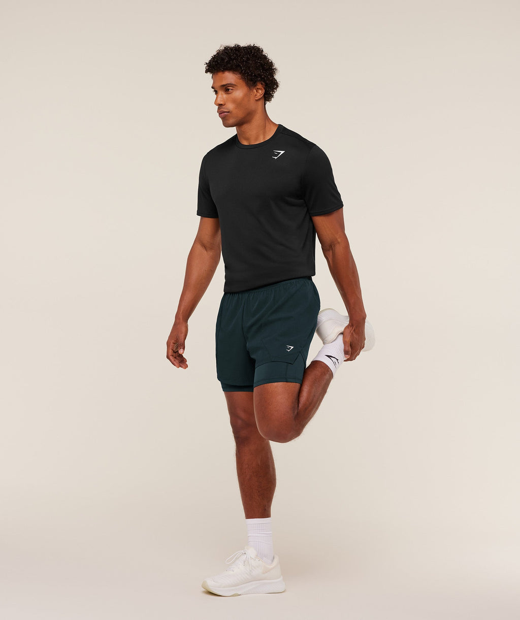 gymshark-running-4-2in1-shorts-shorts-blue-aw25-1