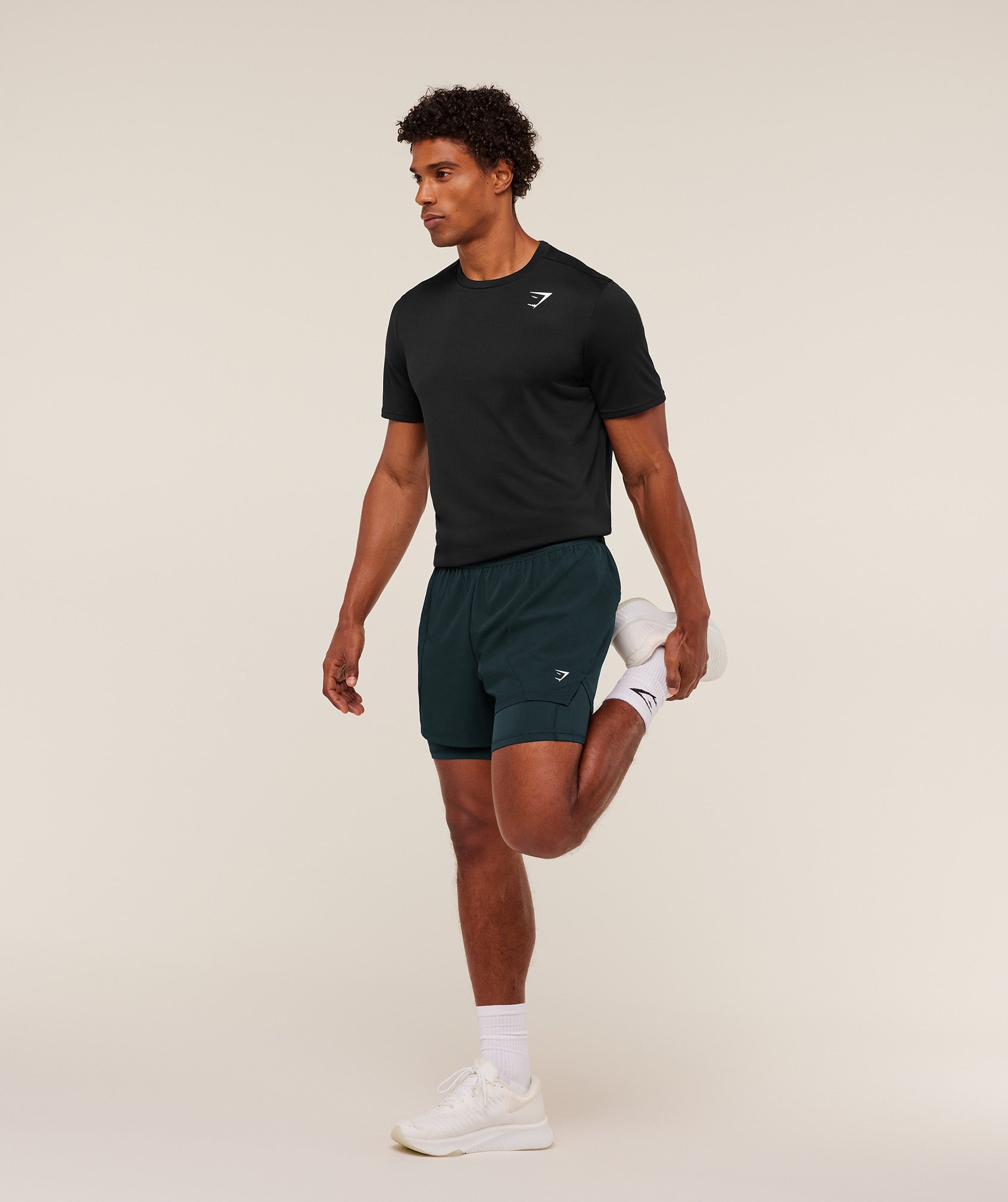 gymshark-running-4-2in1-shorts-shorts-blue-aw25-1