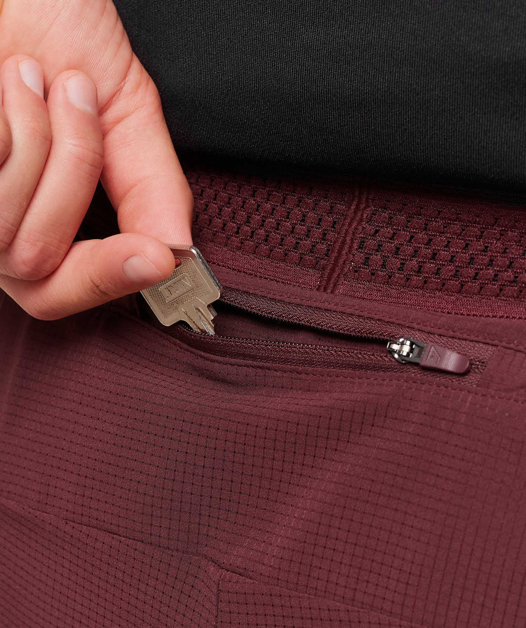gymshark-running-4-2in1-shorts-shorts-brown-aw25