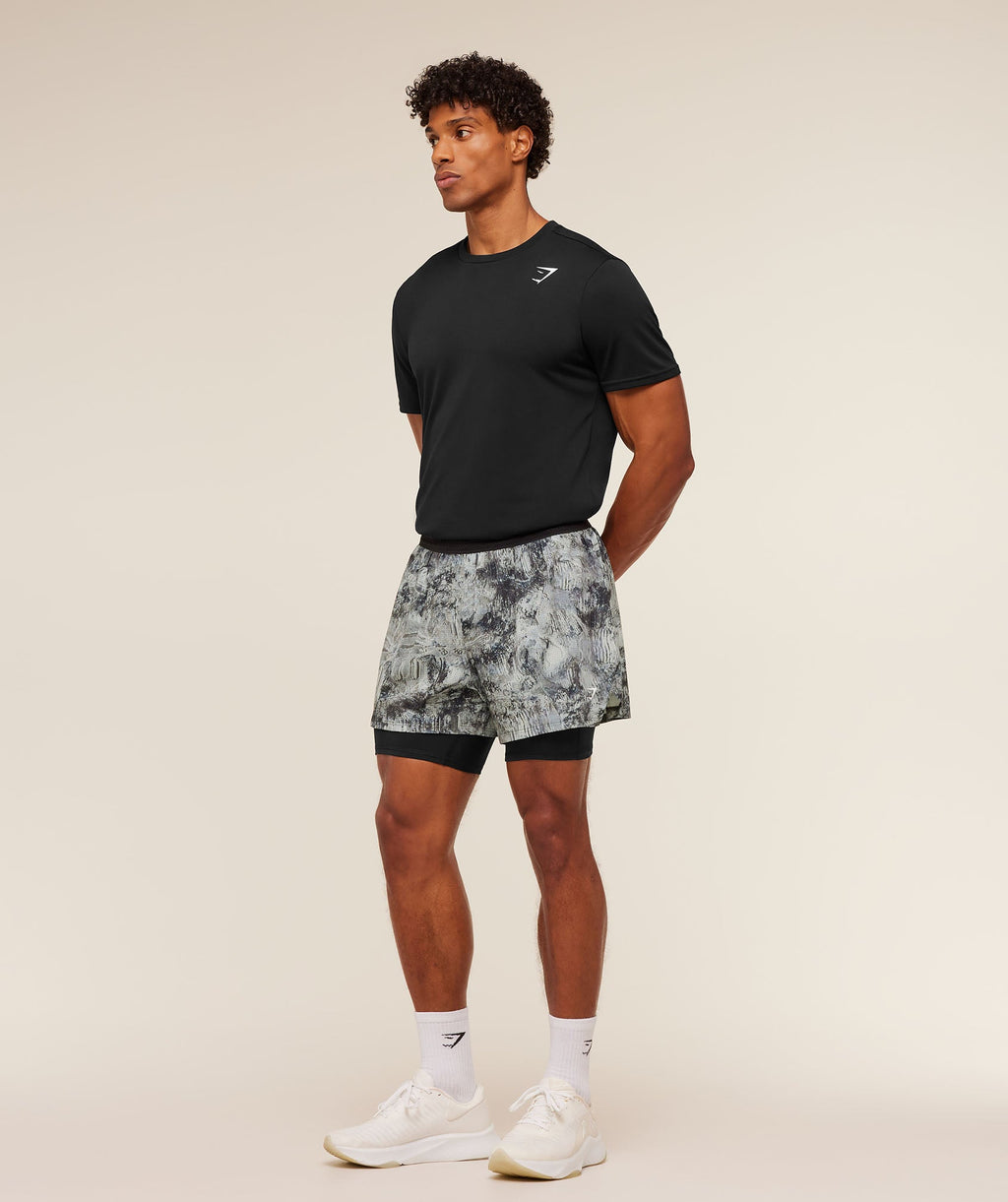 gymshark-running-4-2in1-shorts-shorts-grey-ss26