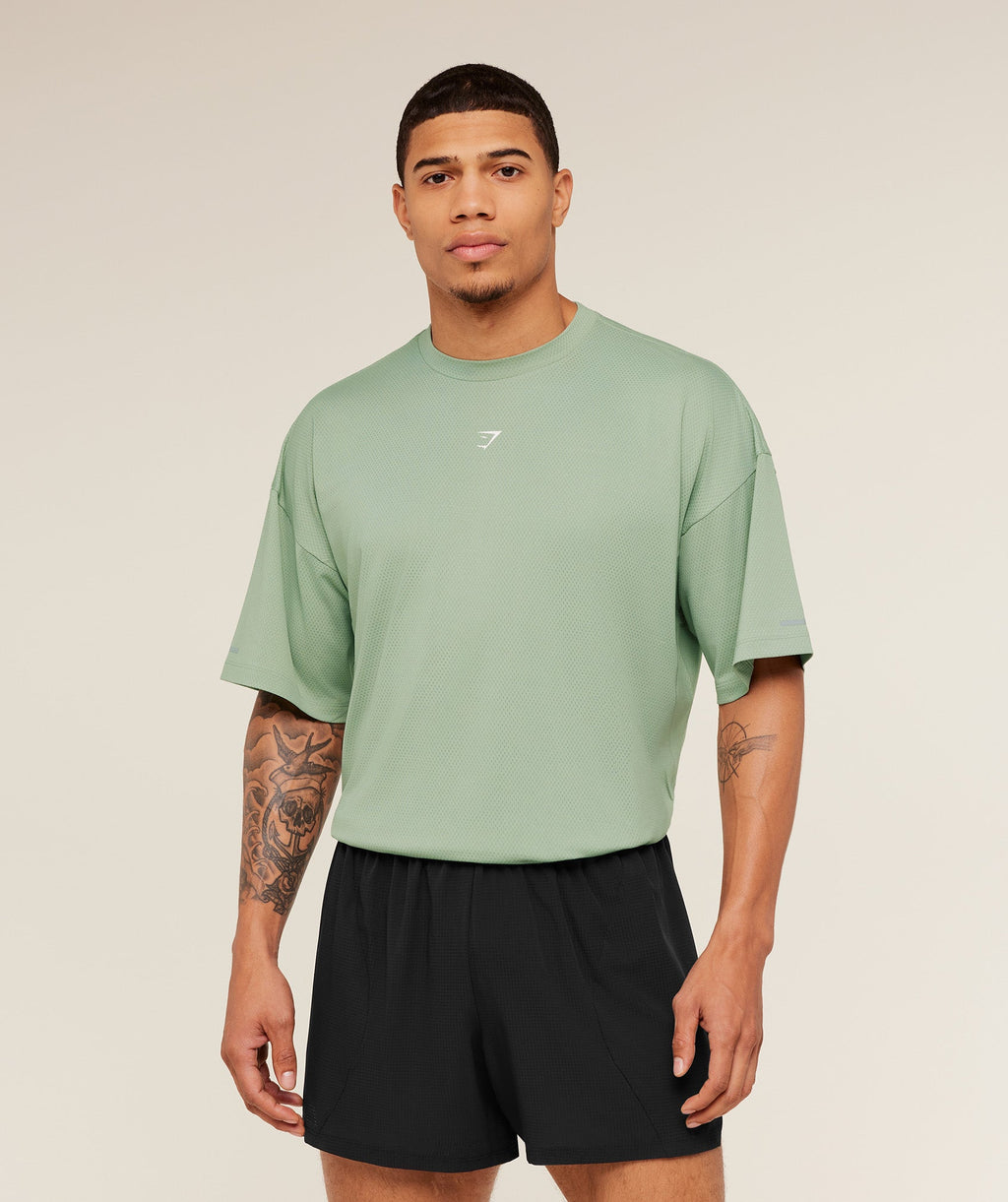 gymshark-running-graphic-t-shirt-ss-tops