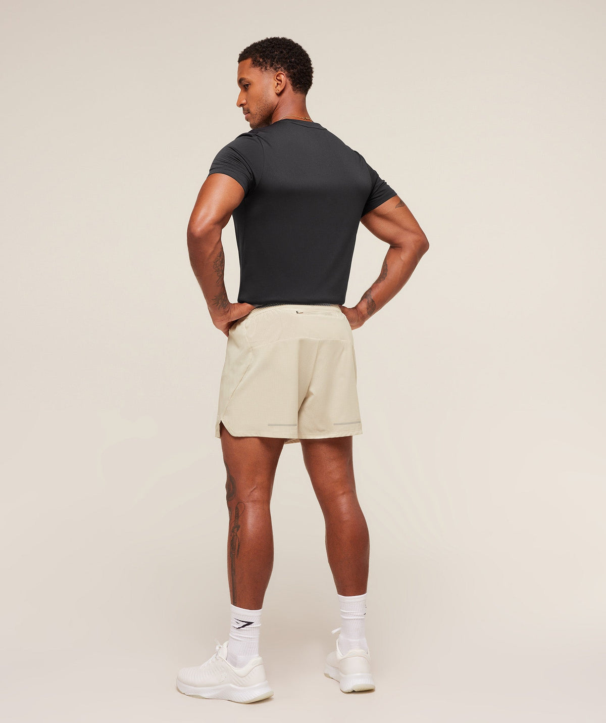 gymshark-running-short-6-shorts-grey-aw25
