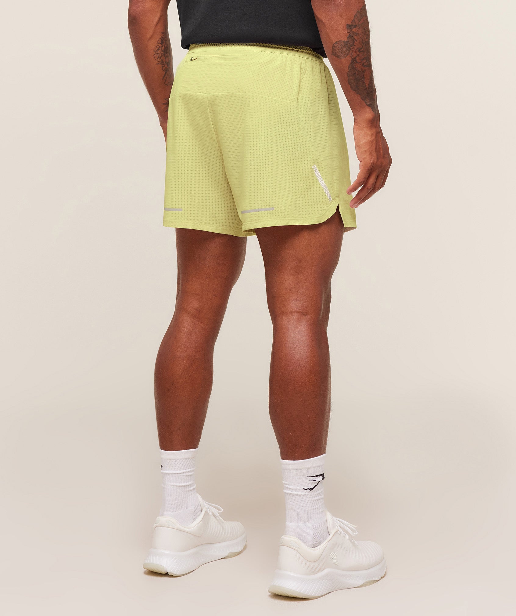 gymshark-running-5-shorts-shorts-yellow-ss26