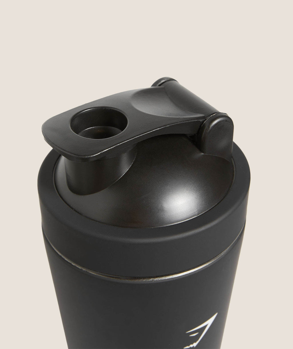 gymshark-matte-metal-shaker-bottles-black-ss25