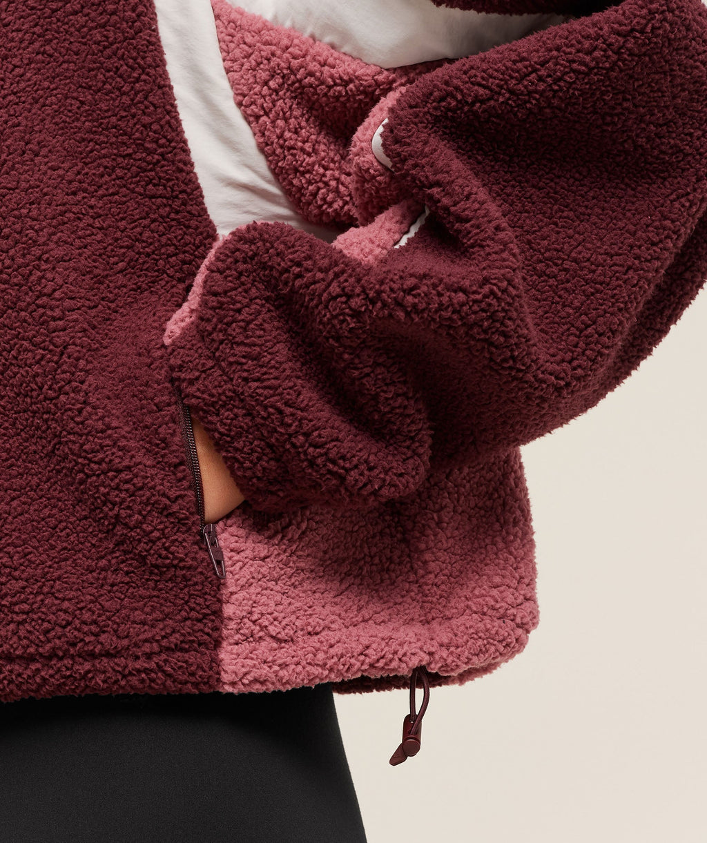 gymshark-contrast-sherpa-jacket-jackets-outerwear-brown-aw25