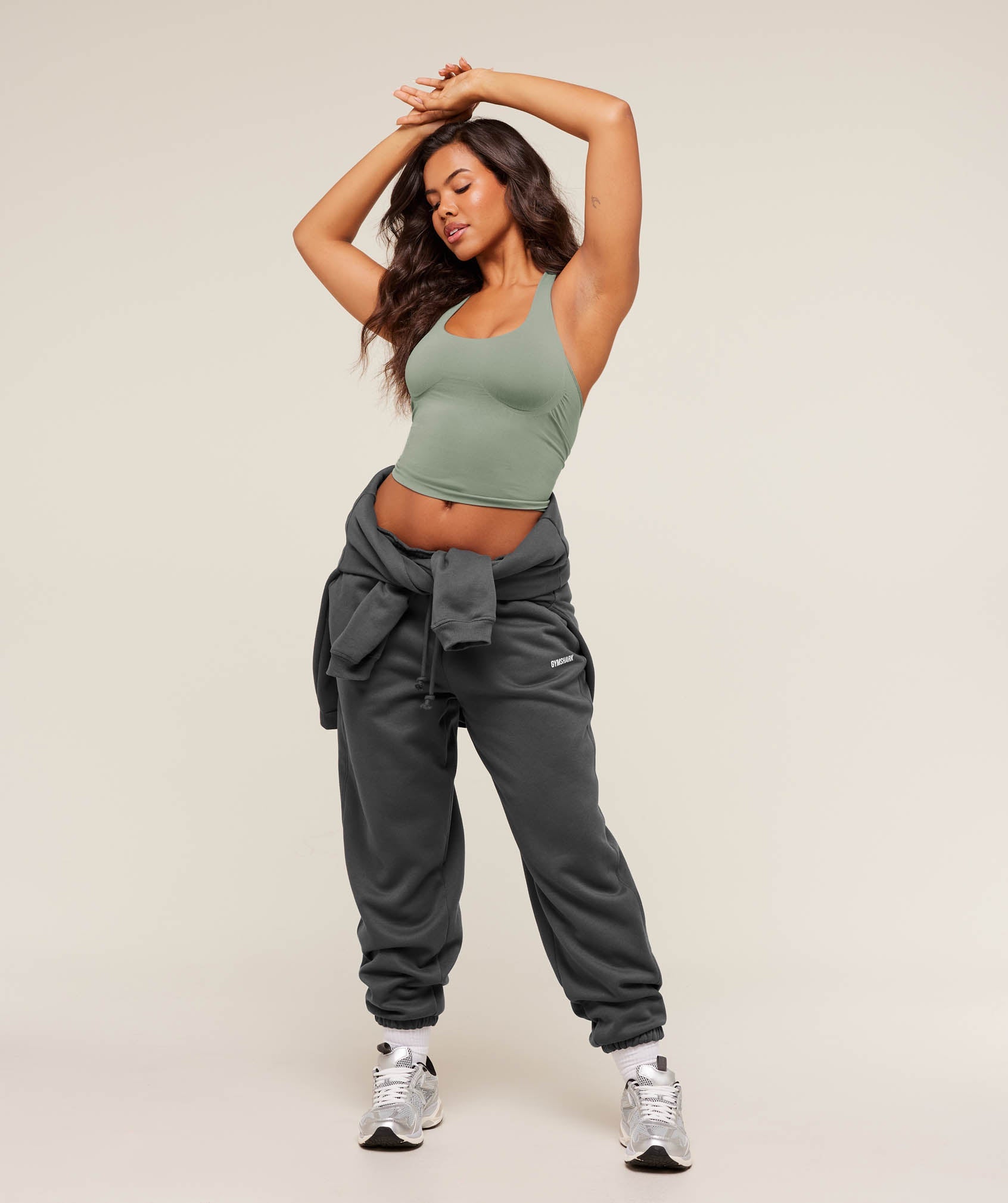 gymshark-cosy-luxe-cuffed-joggers-pants-grey-aw25-1