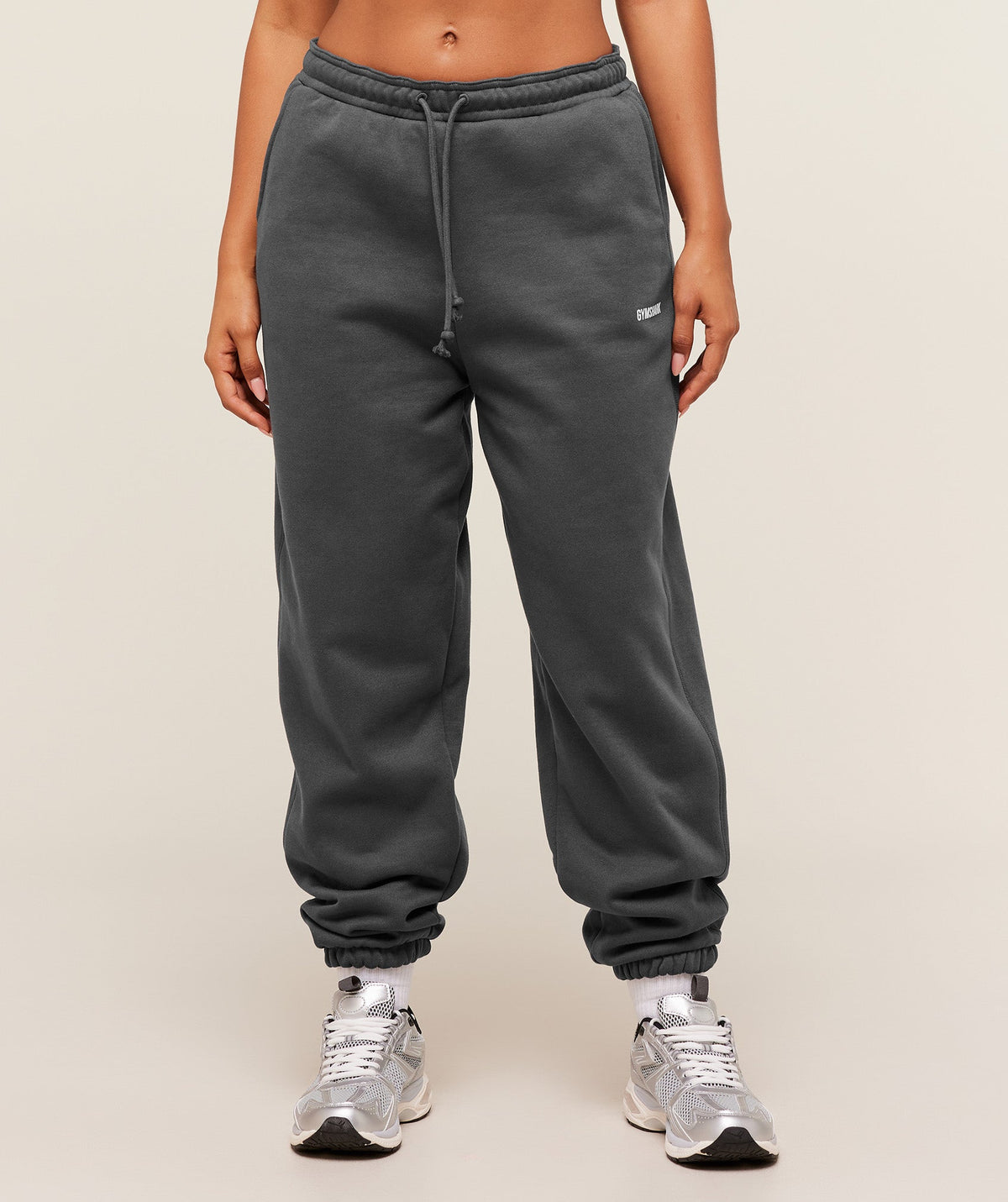gymshark-cosy-luxe-cuffed-joggers-pants-grey-aw25-1