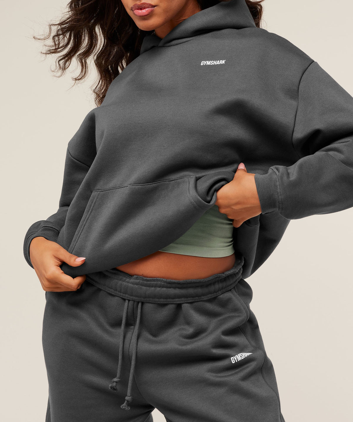 gymshark-cosy-luxe-hoodie-pullovers-grey-aw25-1