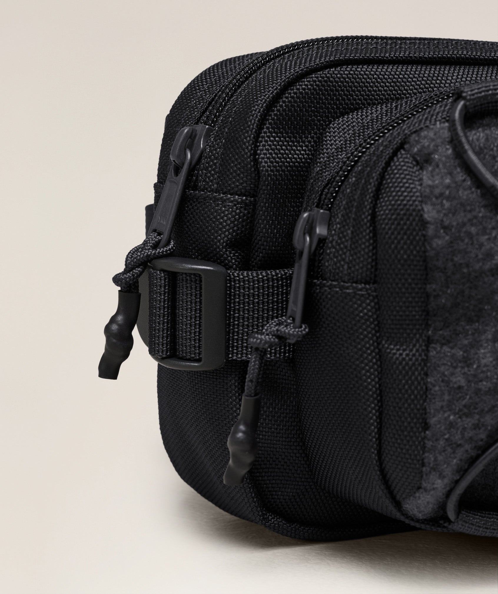 gymshark-bulk-waistpack-bags-grey-ss25
