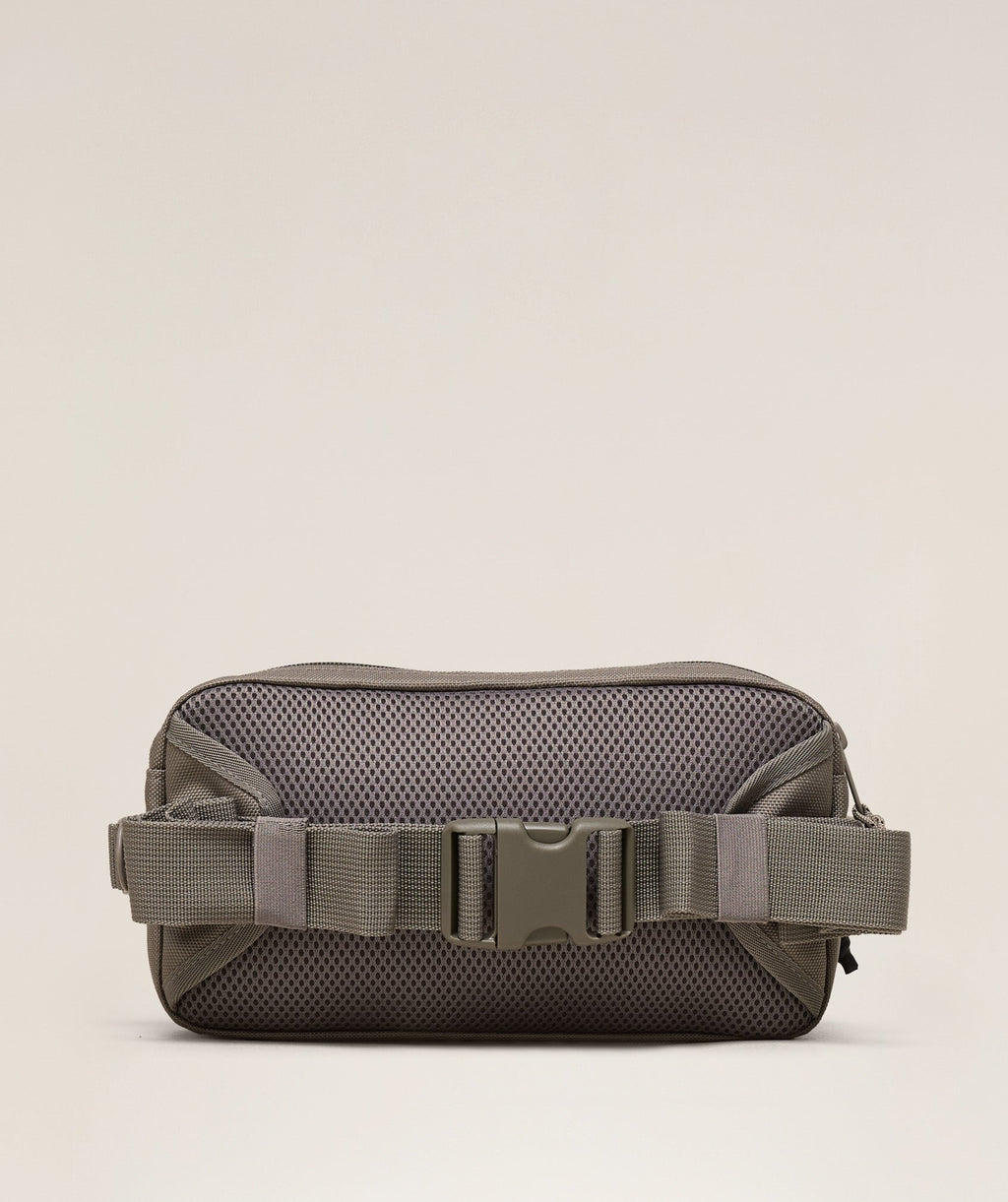 gymshark-bulk-waistpack-bags-brown-ss25