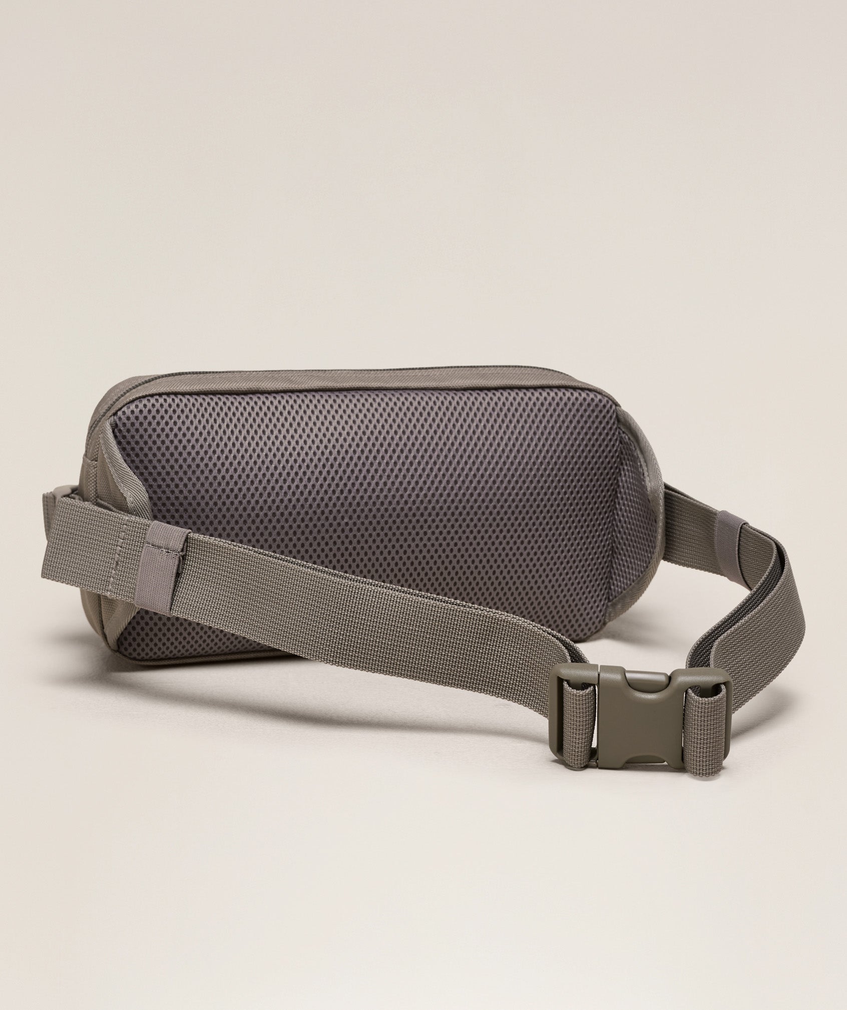 gymshark-bulk-waistpack-bags-brown-ss25