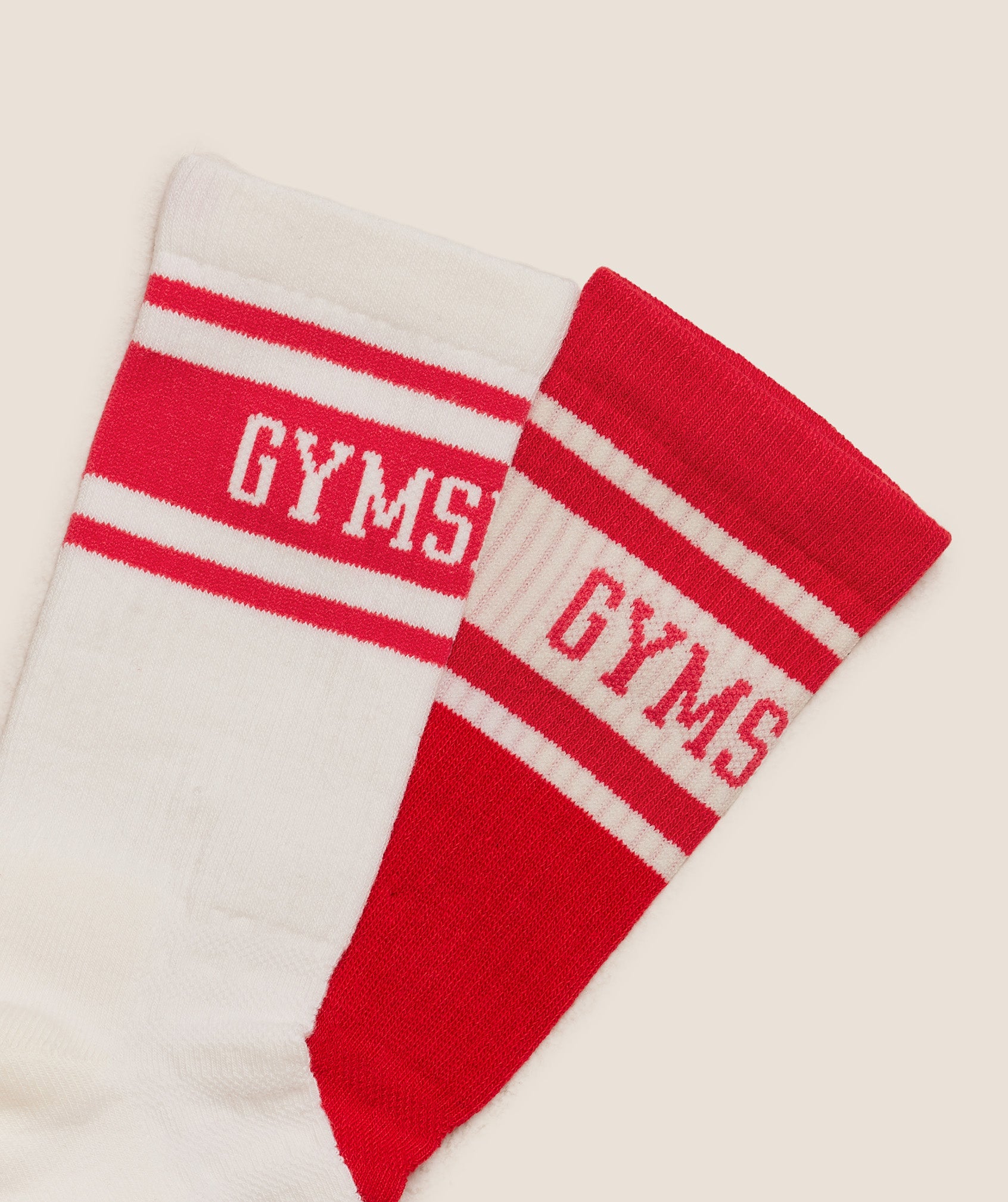 gymshark-collegiate-crew-sock-2pk-socks-red-aw25-1