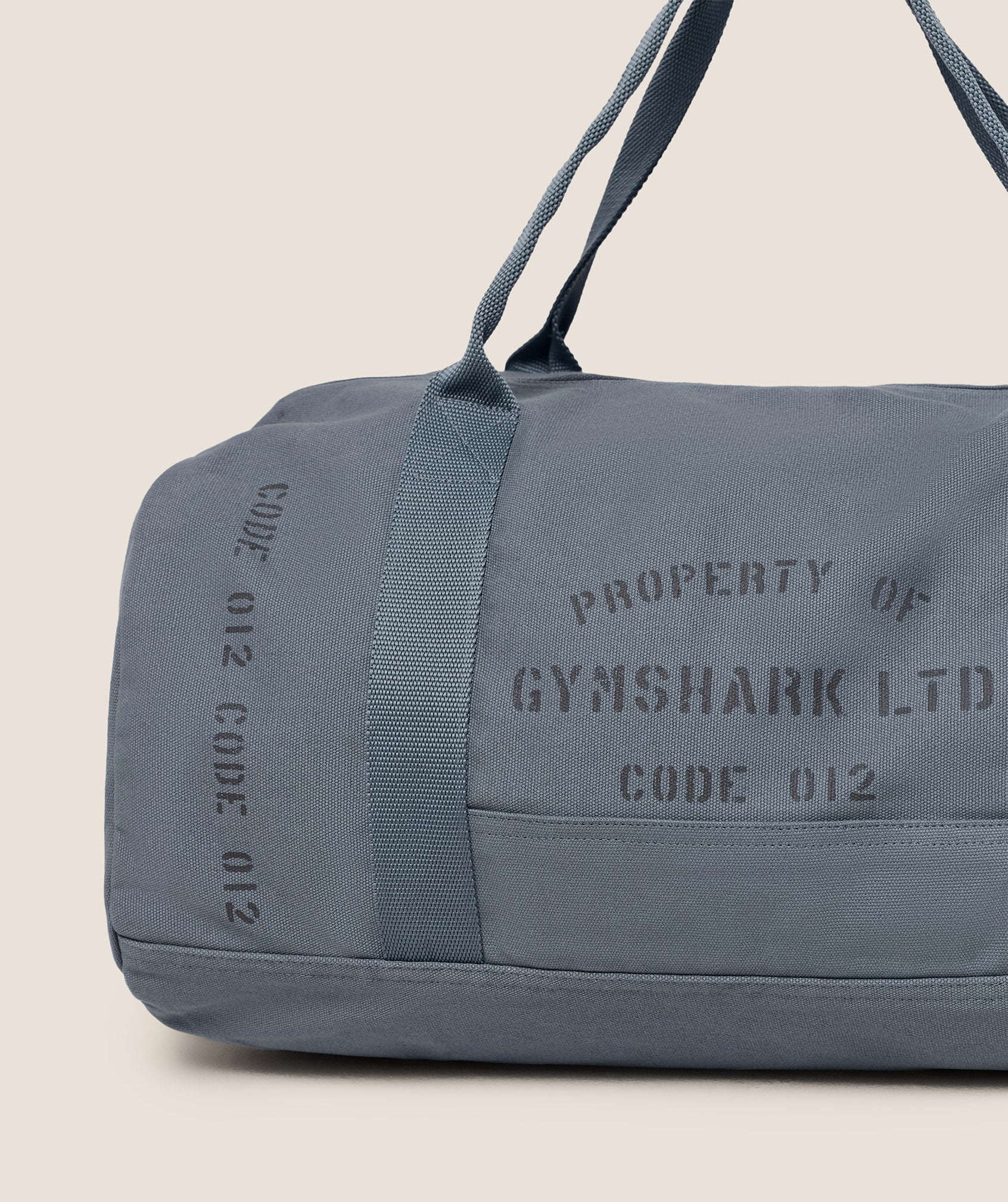 gymshark-graphic-duffle-bag-bags