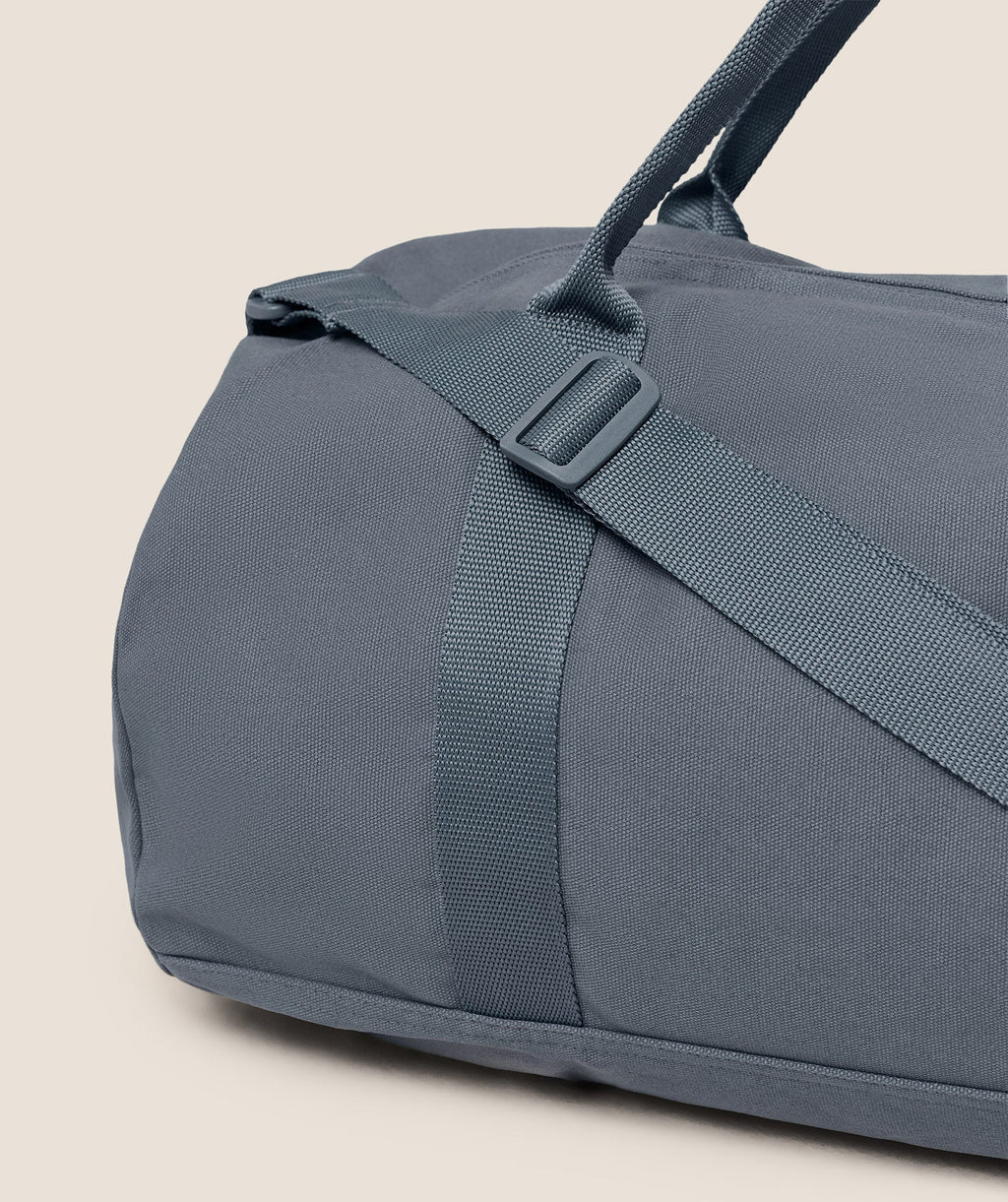 gymshark-graphic-duffle-bag-bags