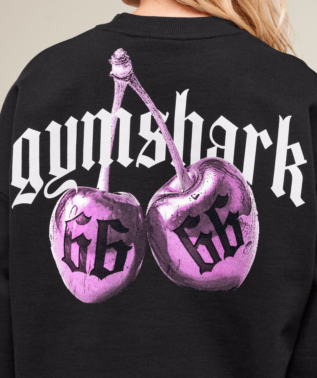 gymshark-cherry-graphic-oversized-sweatshirt-pullovers-black-ss25
