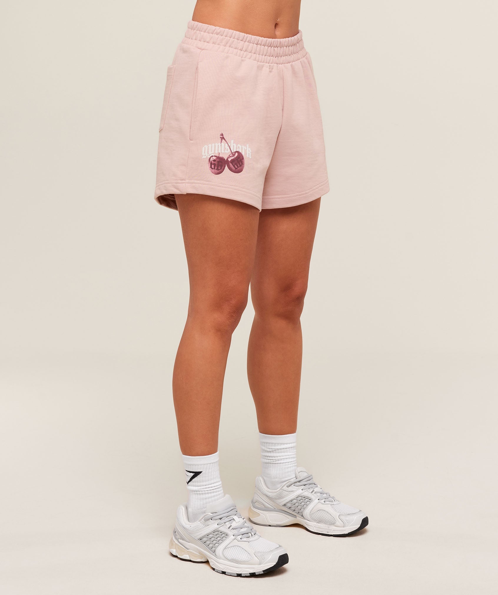 gymshark-cherry-graphic-short-shorts-pink-ss25