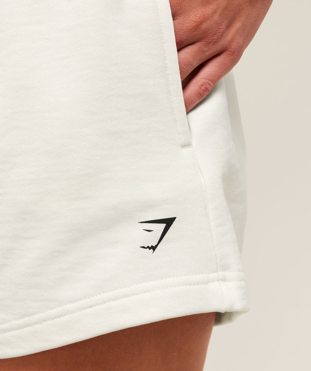 gymshark-cherry-graphic-short-shorts-white-ss25