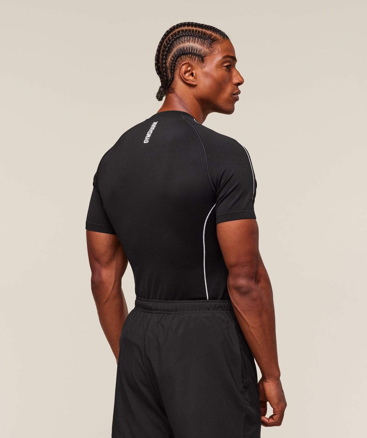 gymshark-clean-contour-seamless-t-shirt-ss-tops-black-ss25