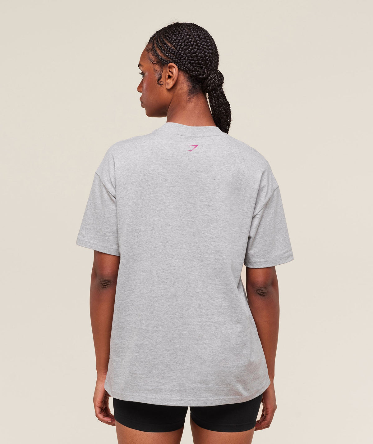 gymshark-collegiate-graphic-t-shirt-ss-tops-grey-ss25