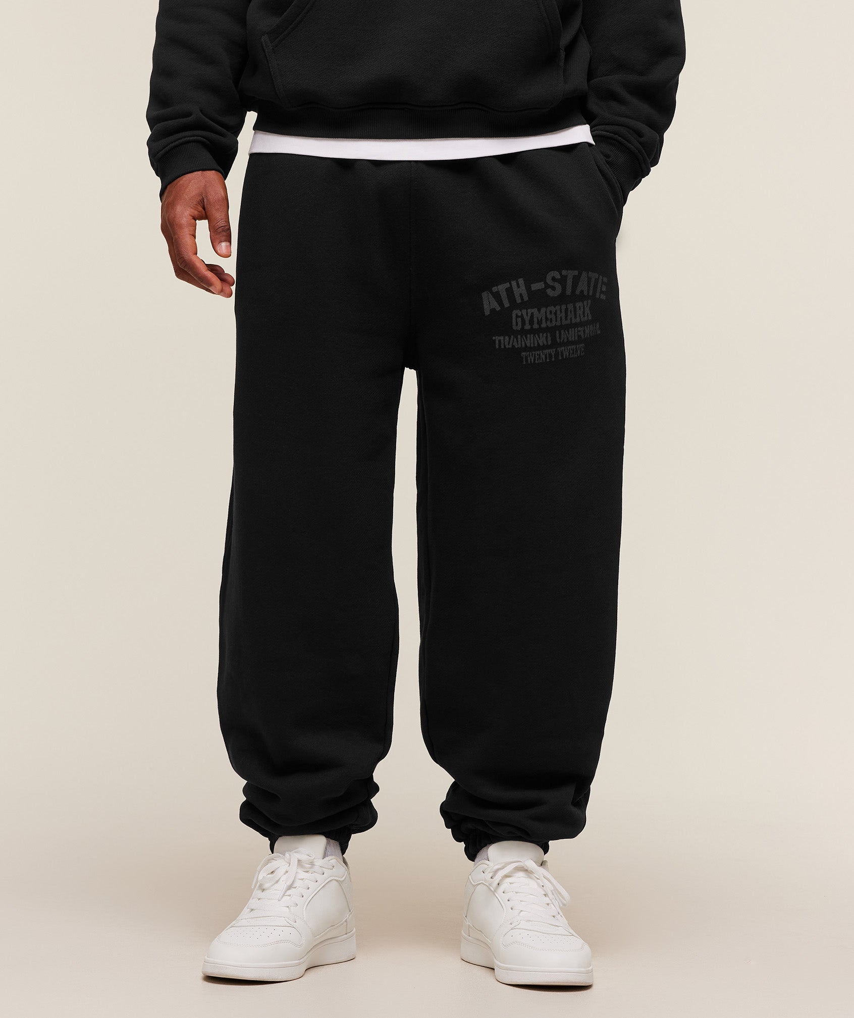 gymshark-collegiate-joggers-pants-black-aw25