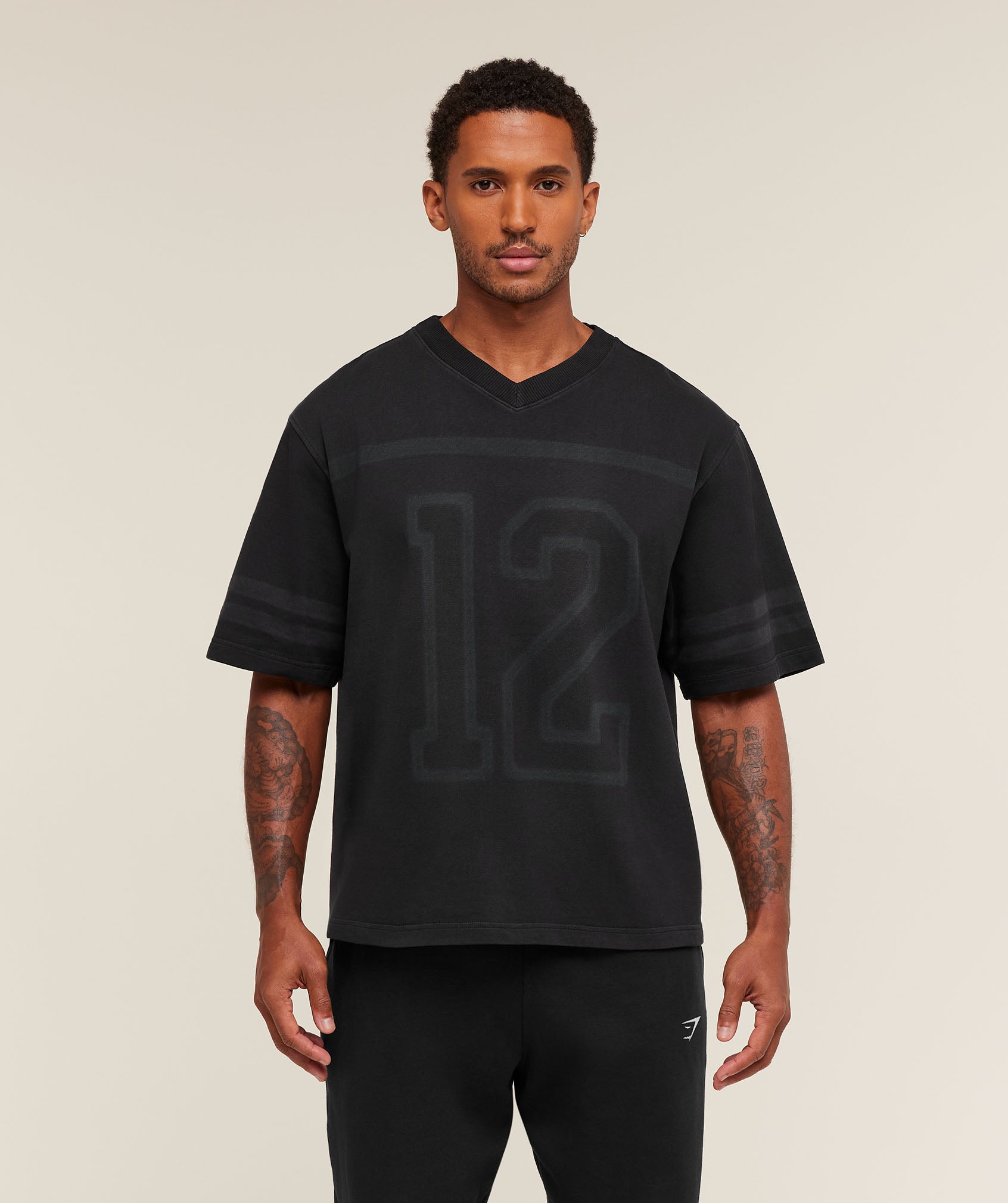 gymshark-collegiate-washed-jersey-t-shirt-ss-tops-black-aw25