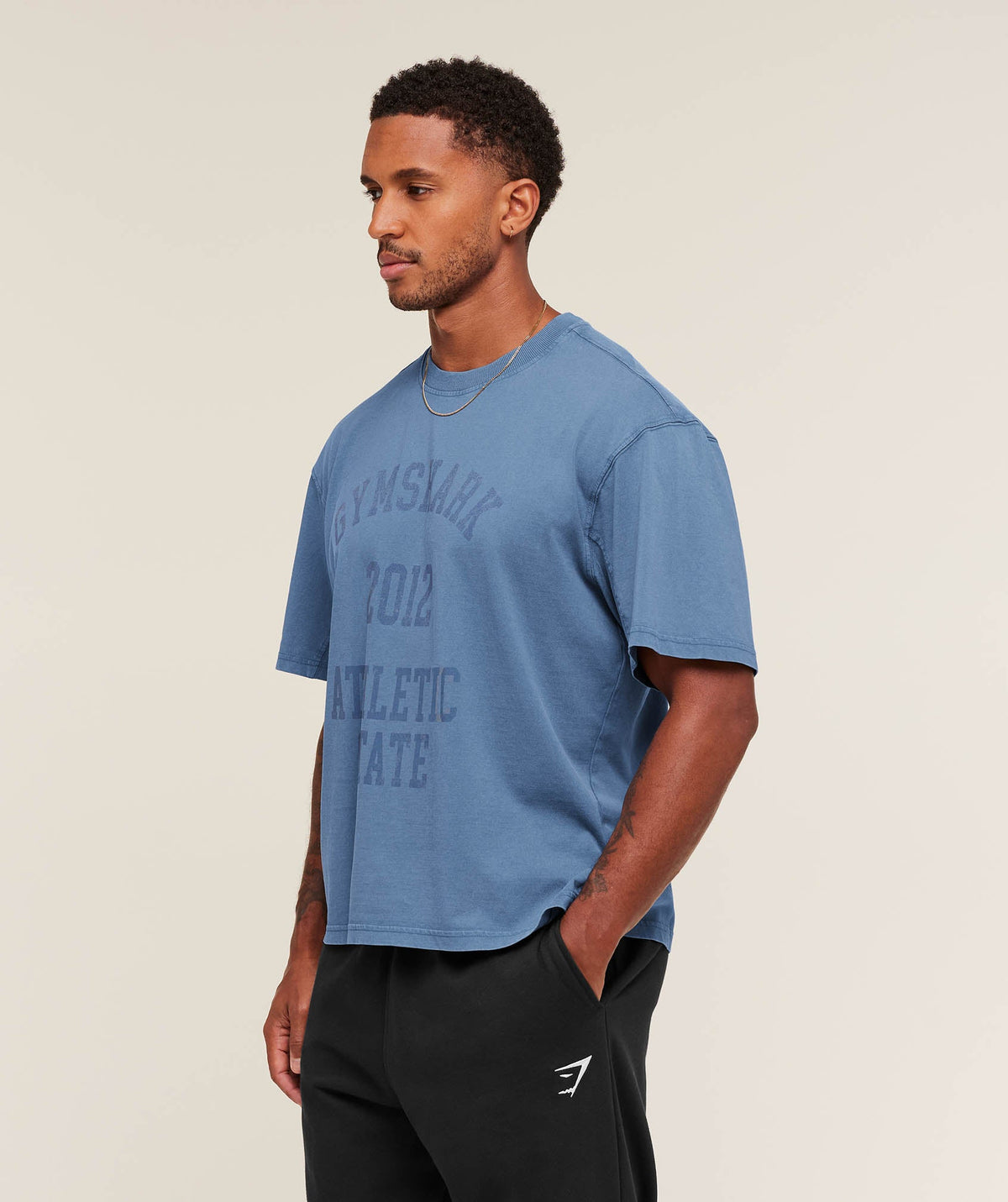 gymshark-collegiate-washed-t-shirt-ss-tops-blue-aw25