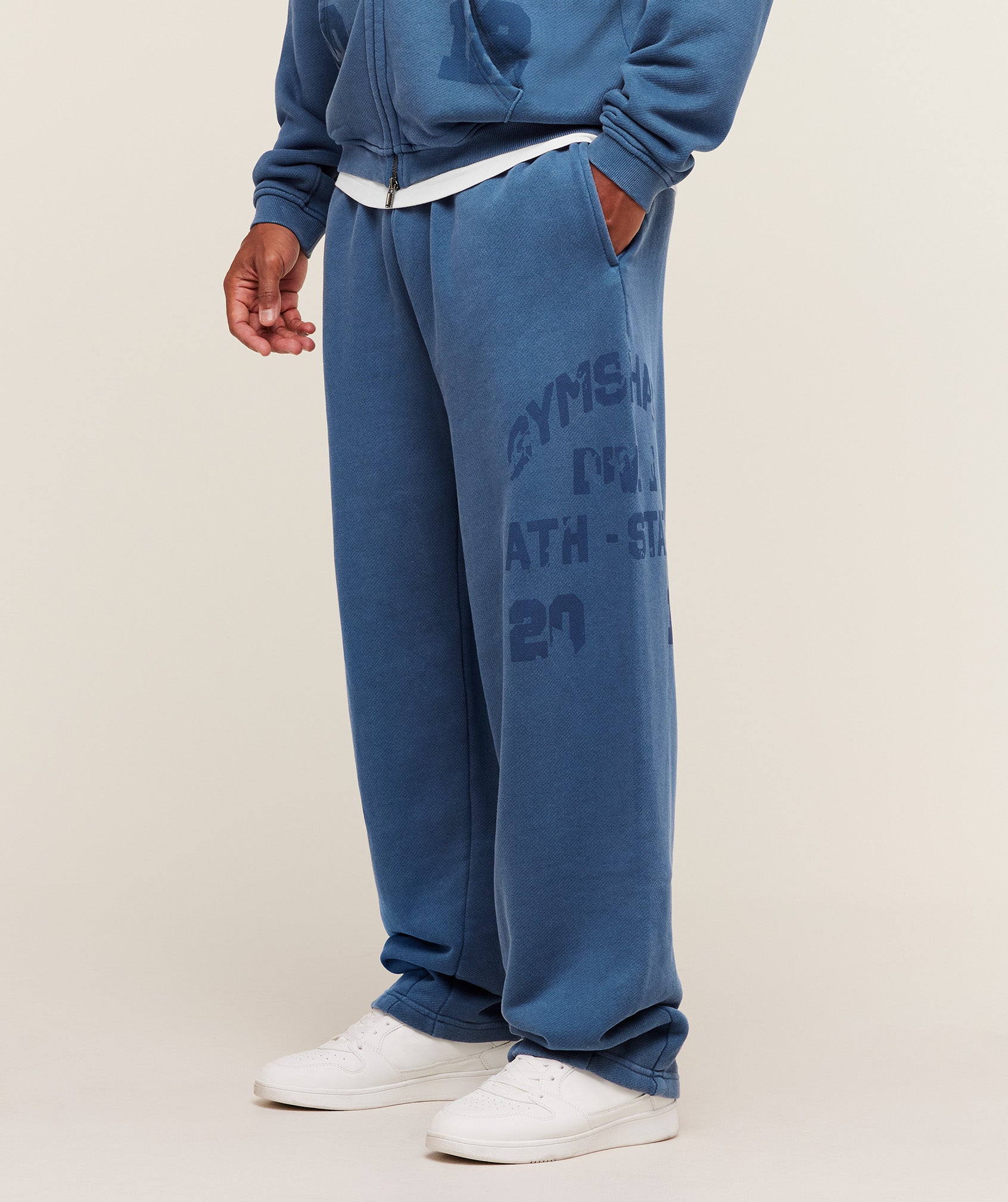 gymshark-colegiate-washed-wide-leg-jogger-pants-blue-aw25