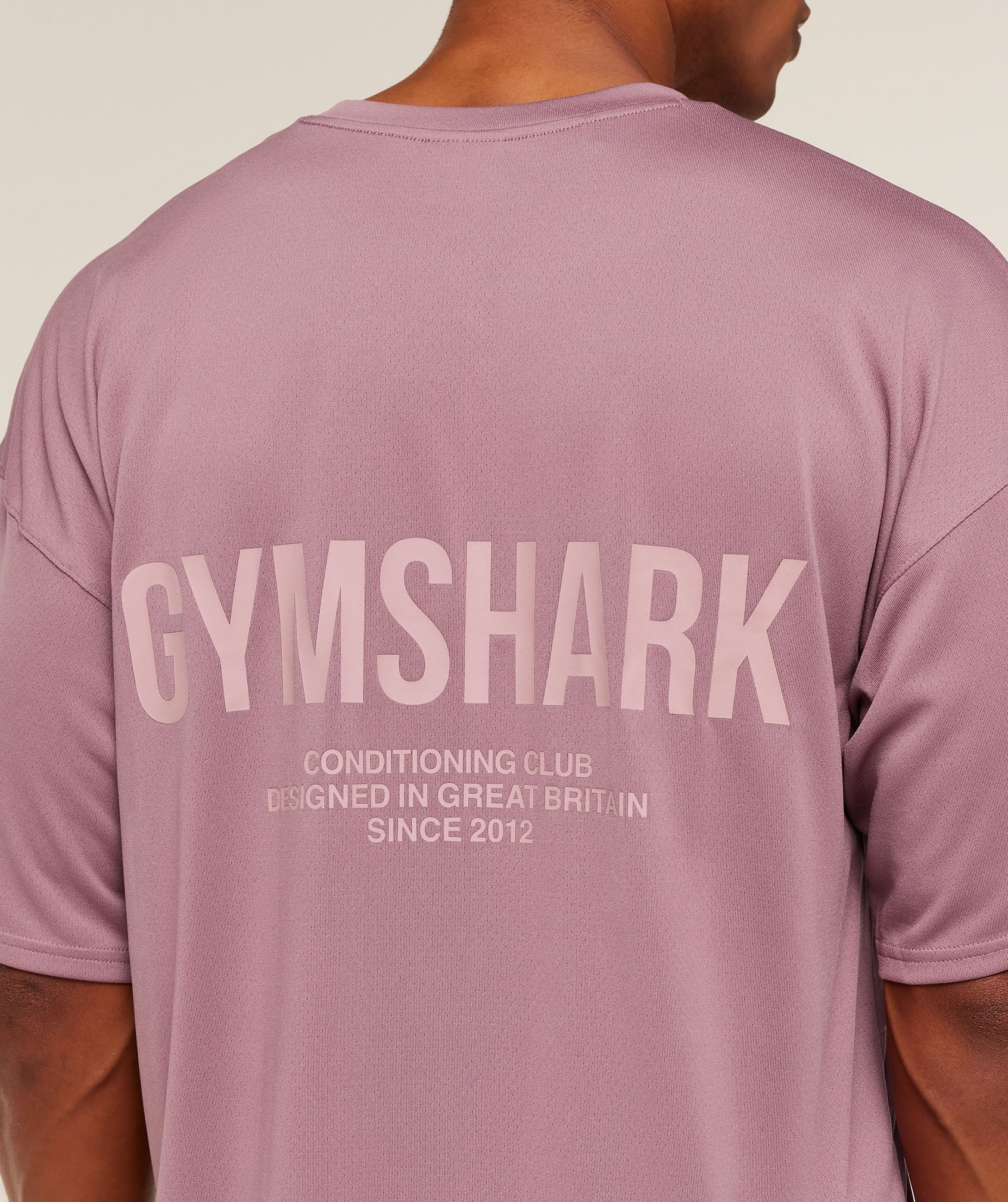 gymshark-conditioning-club-oversized-t-shirt-ss-tops