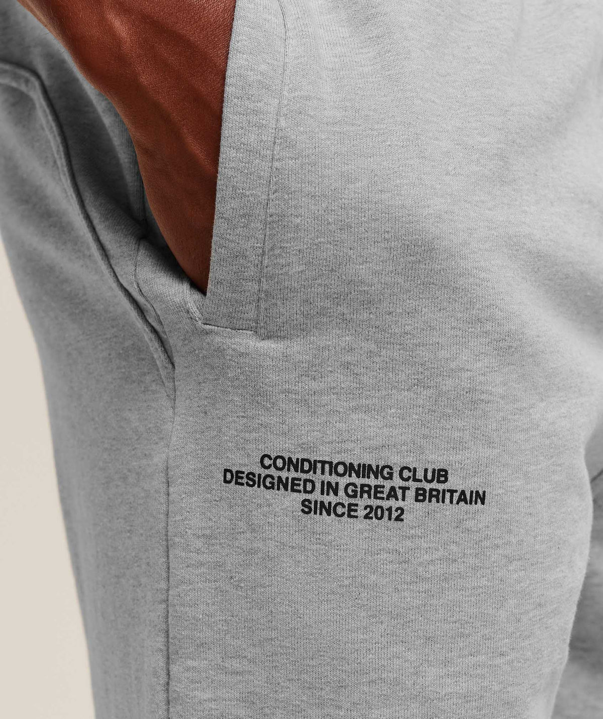 gymshark-conditioning-club-pant-pants-grey-ss25