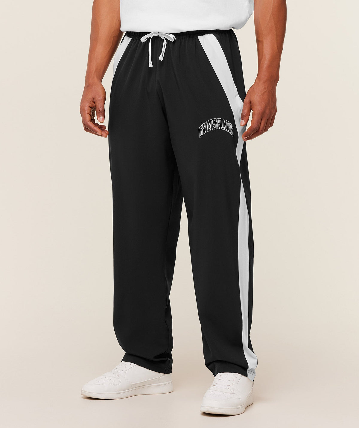 gymshark-collegiate-tech-pant-pants