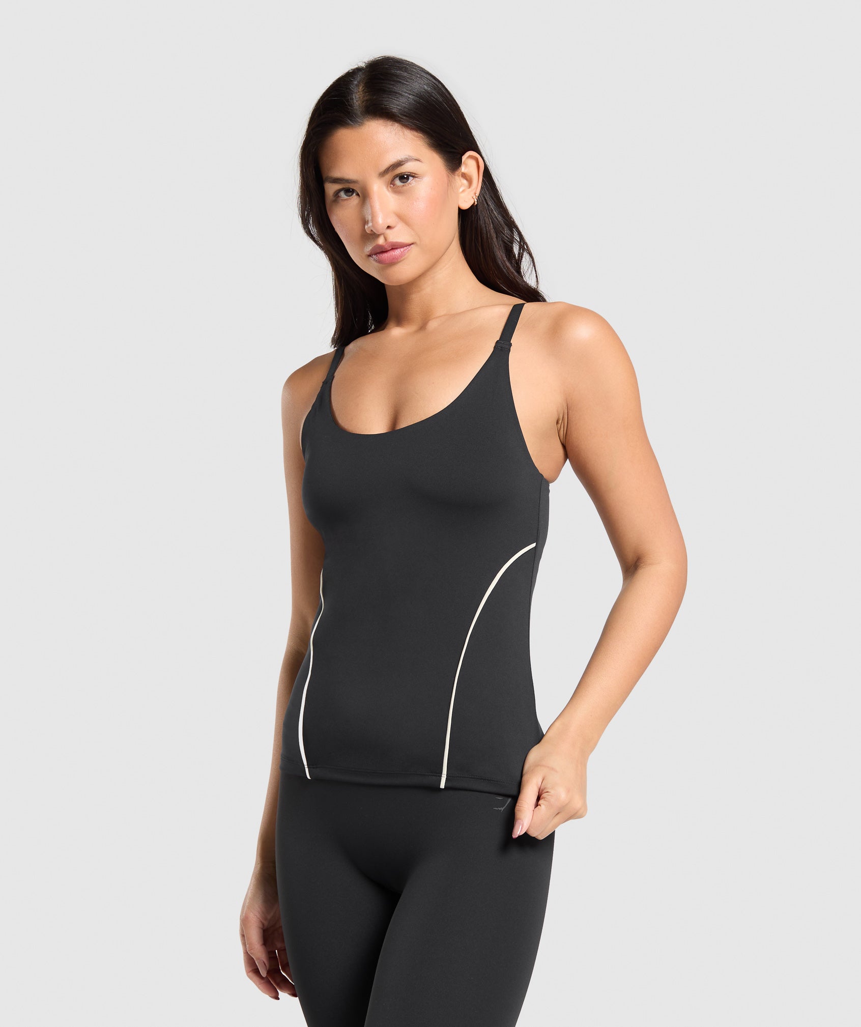 gymshark-contour-stitch-tank-with-shelf-sleeveless-tops-black-ss25