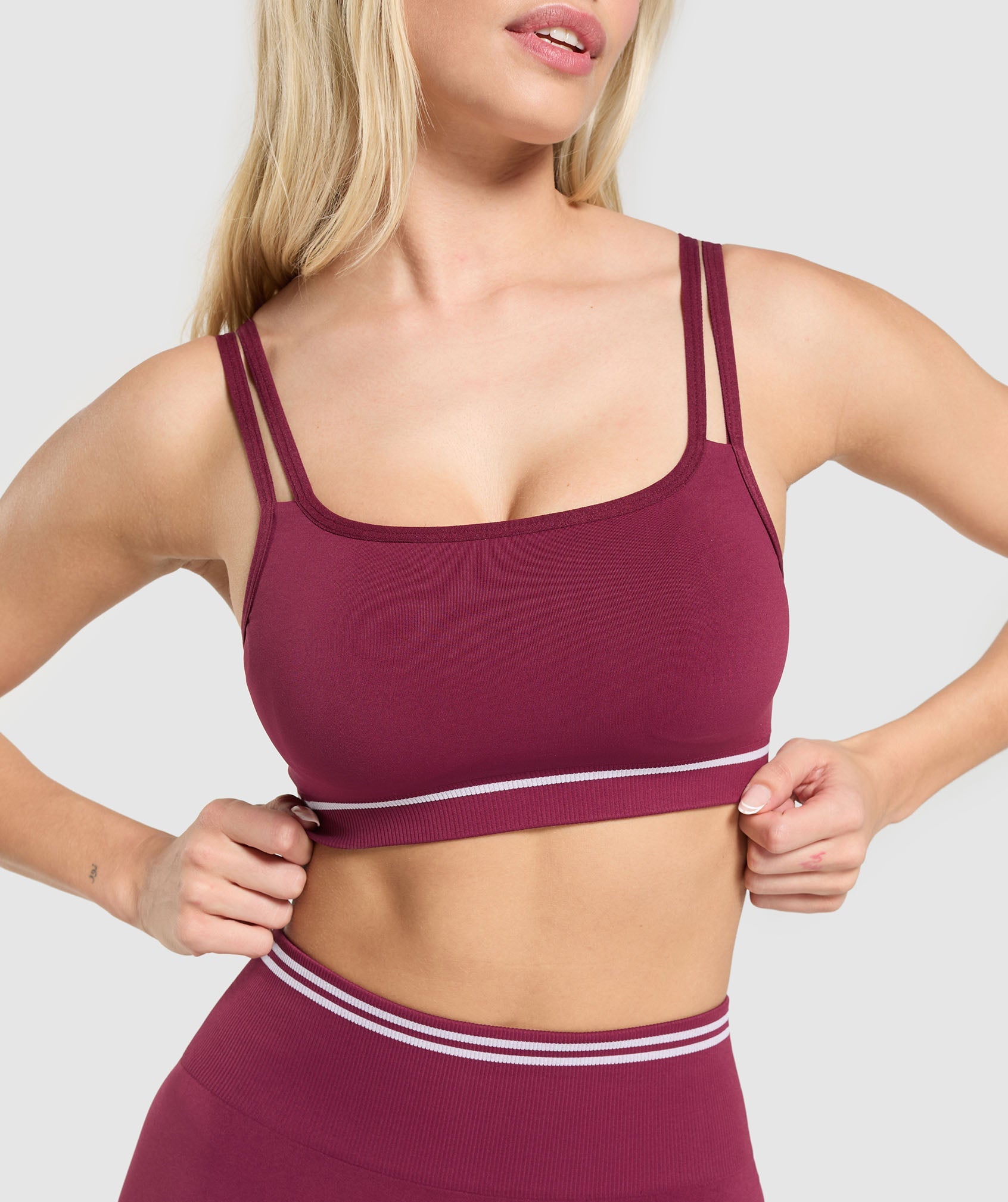 gymshark-contrast-seamless-sports-bra-sports-bras-pink-ss25