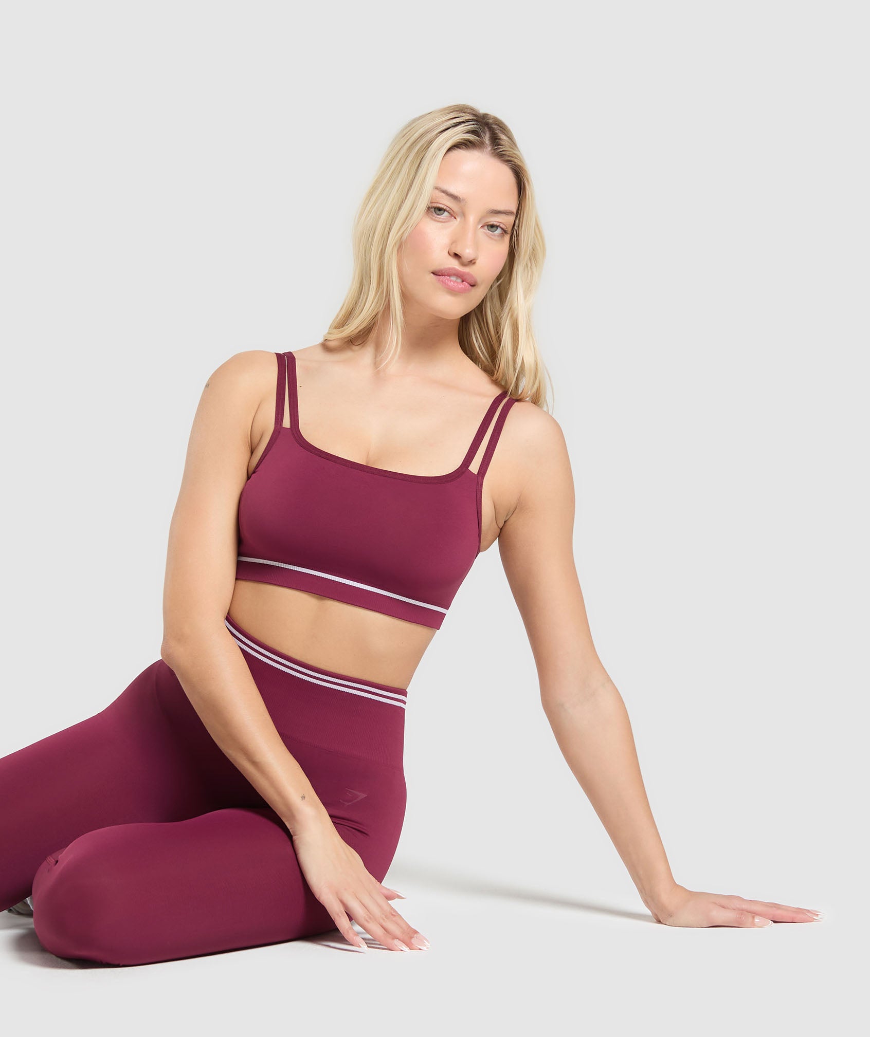 gymshark-contrast-seamless-sports-bra-sports-bras-pink-ss25