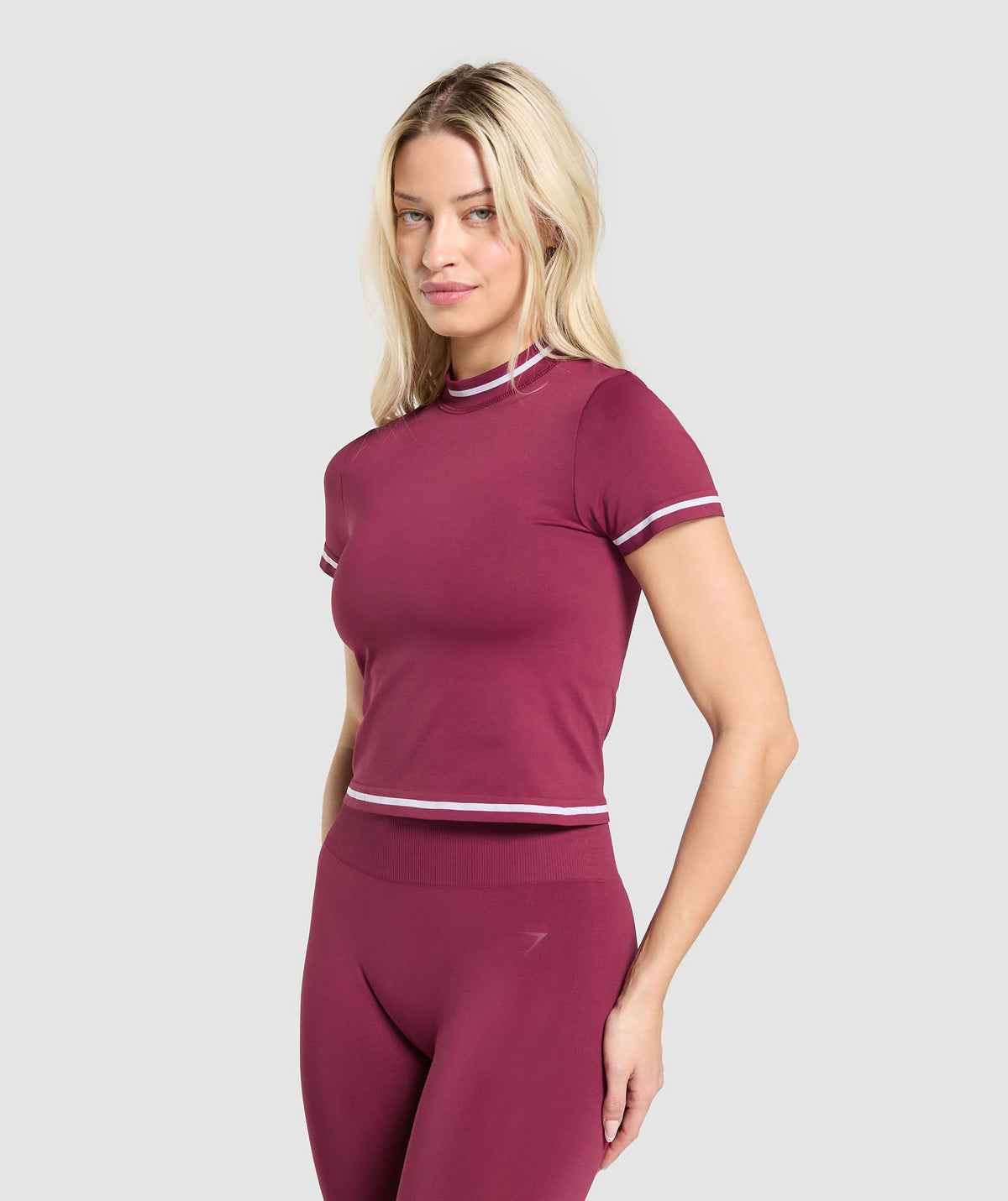 gymshark-contrast-seamless-t-shirt-ss-tops-pink-ss25