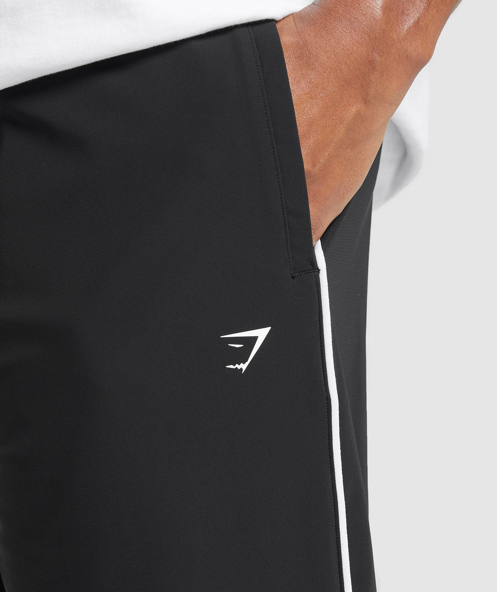 gymshark-contrast-straight-leg-pant-pants-black-aw24