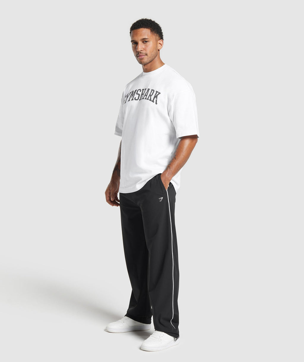 gymshark-contrast-straight-leg-pant-pants-black-aw24