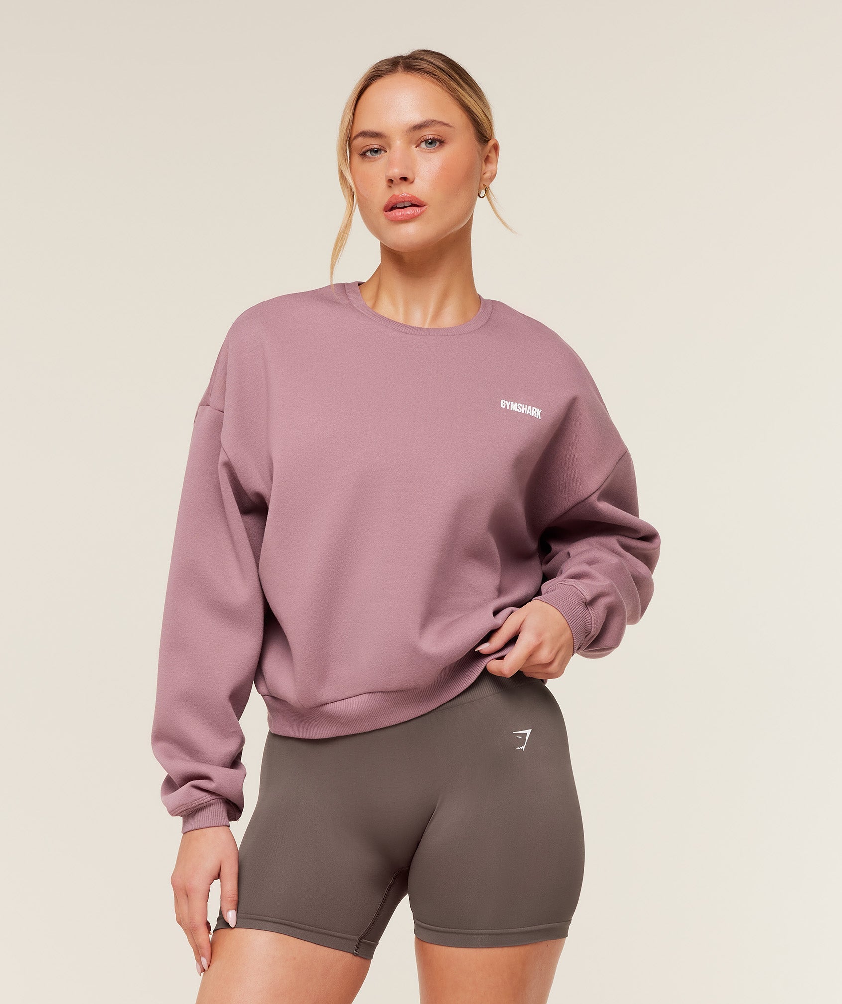 gymshark-cosy-luxe-sweatshirt-pullovers-pink-ss26